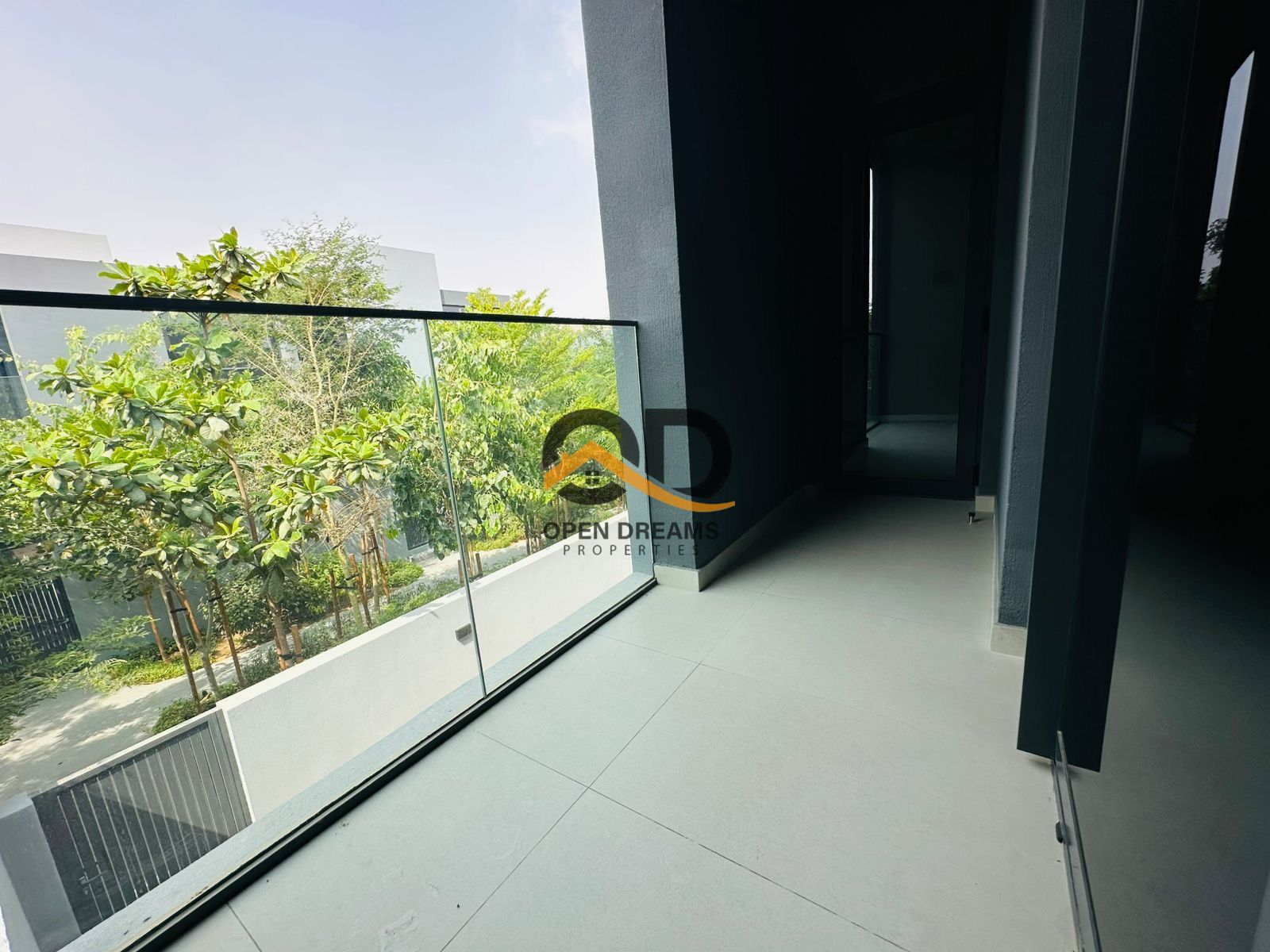 Middle unit | Specious 4BR +Maid | Prime Location