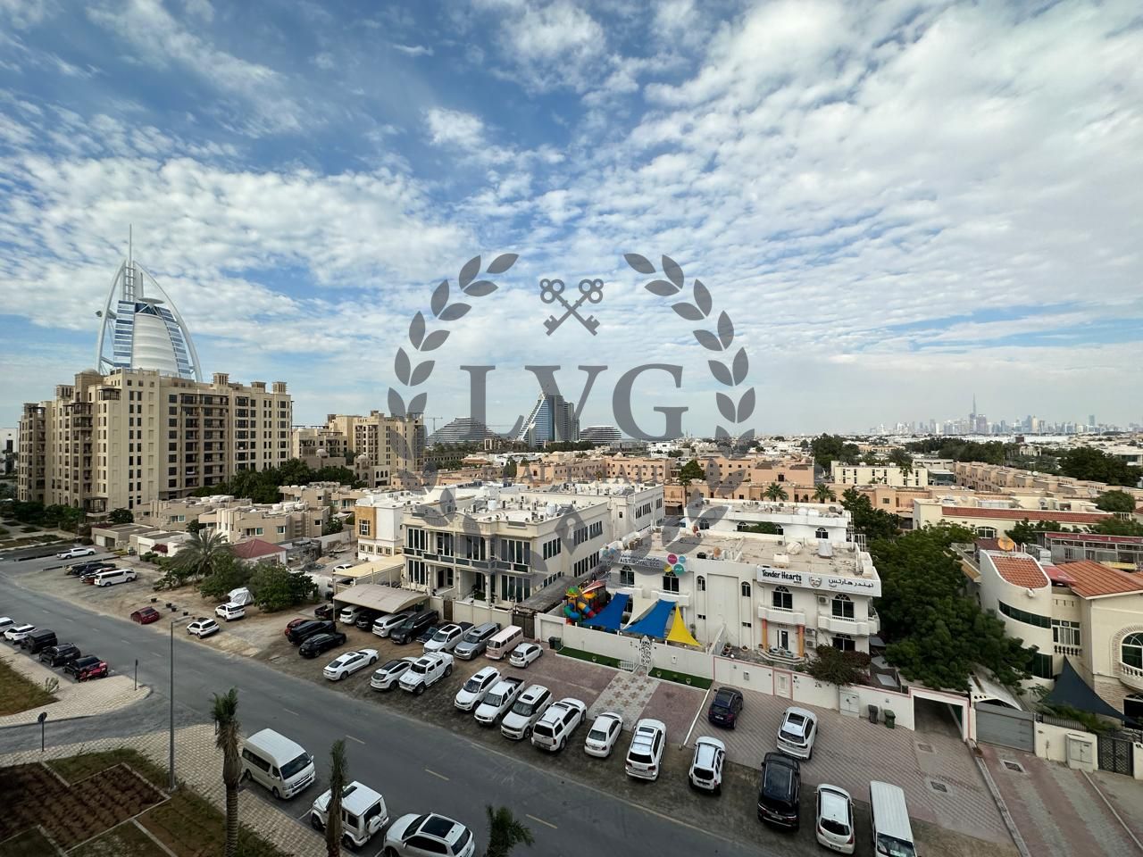 Modern Lifestyle l Burj Al Arab View l Vacant