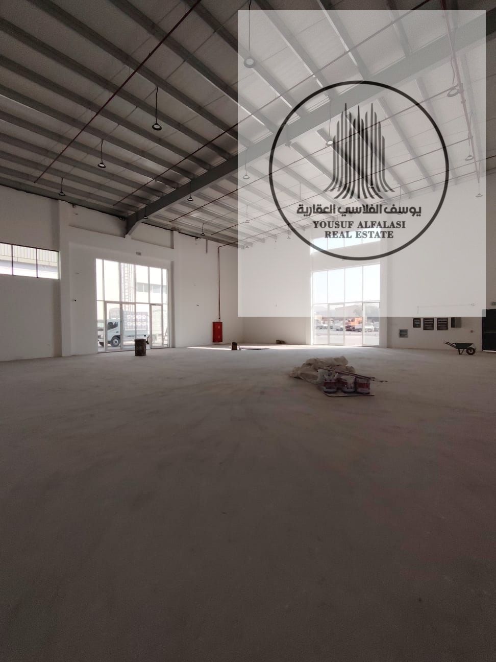 Showroom for rent 4,400 sqft Al Jurf Industrial 3 50 kW power