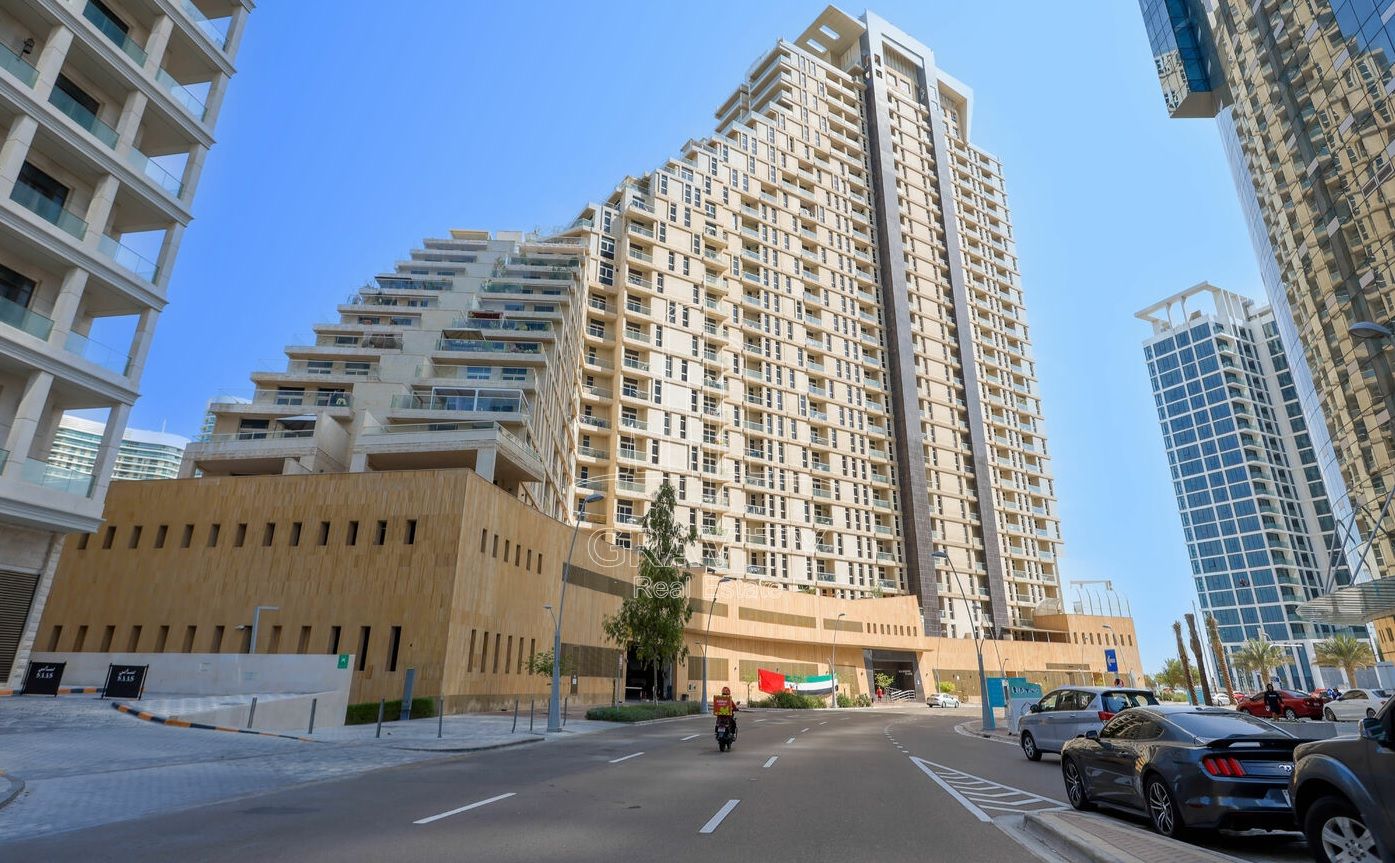 2BR Apt with Balcony | Canal and Community View | Vacant Now!