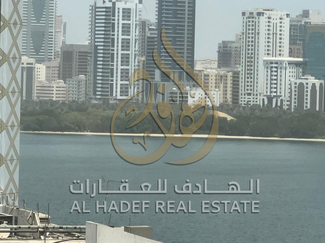 Annual Rent in Al Khan – Prime Location & Spacious Layout Available now in Al Khan, Sharjah, a spacious 1-bedroom apartment perfect for individual