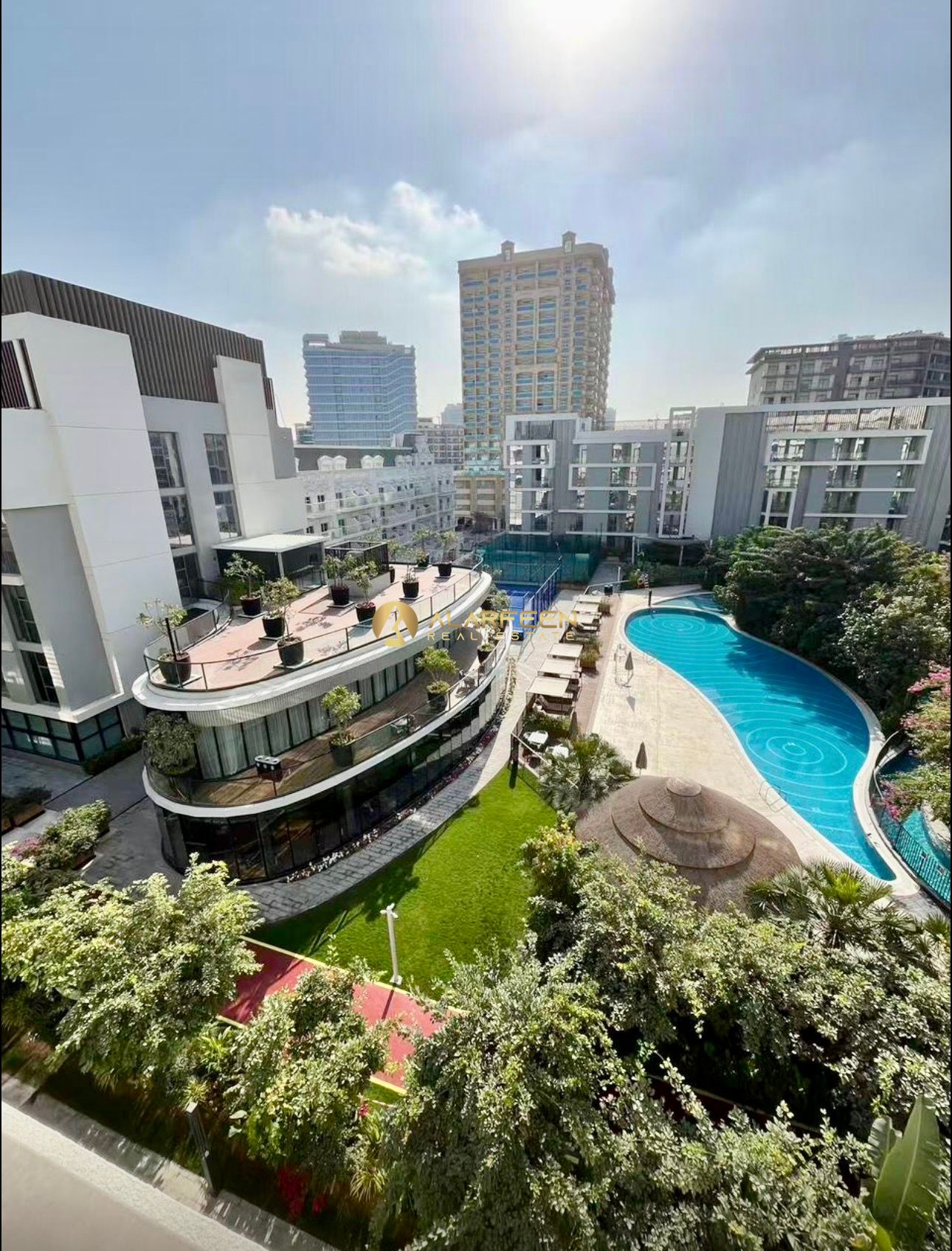 BRAND NEW/STUDIO/POOL VIEW/KITCHEN APPLIANCE
