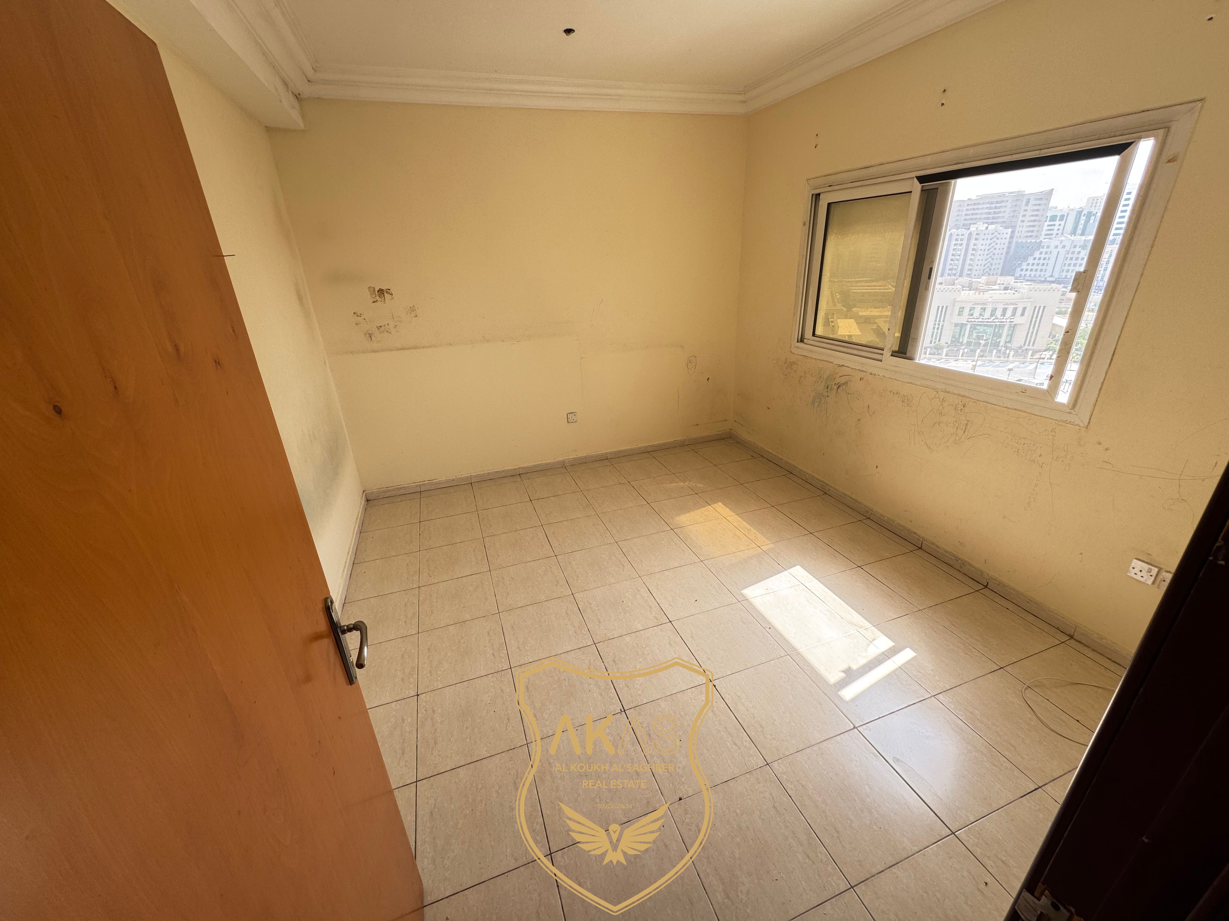 Ready to Move 1BHK | 2 Washrooms | Prime Rolla Area