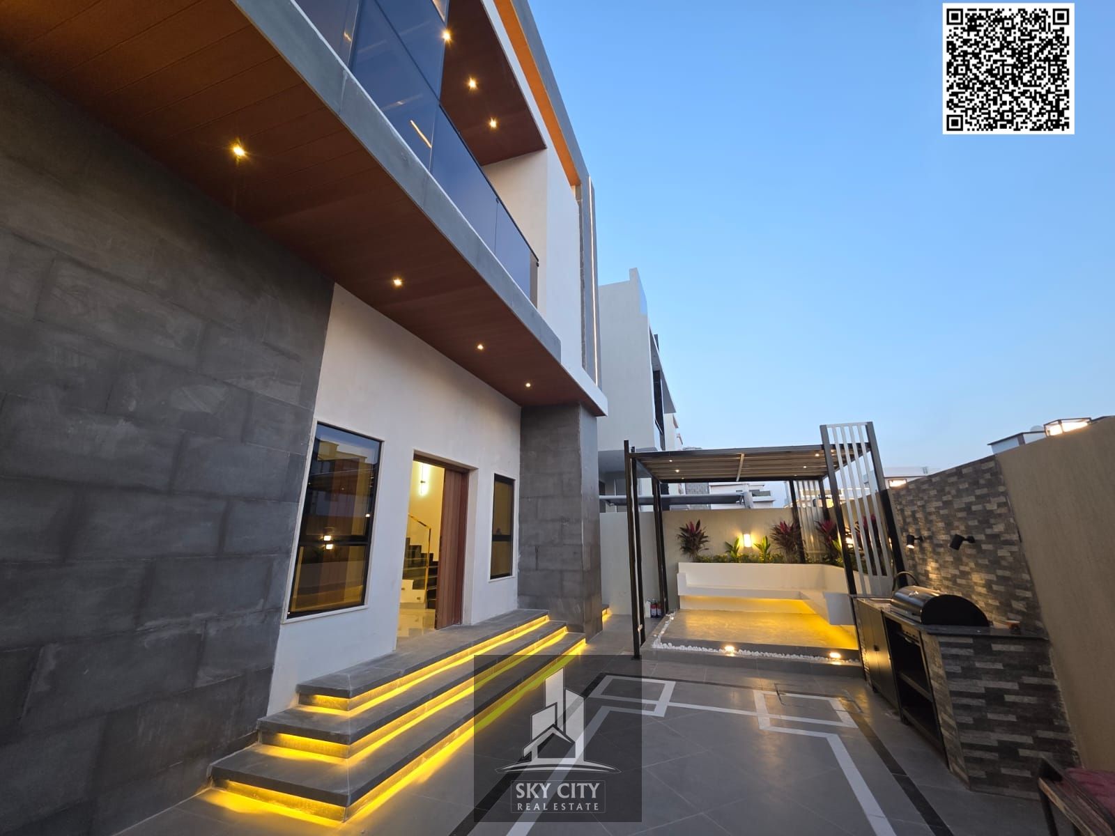 Two floors, 4 rooms, registration fees included, directly opposite Al-Hamidiyah Park