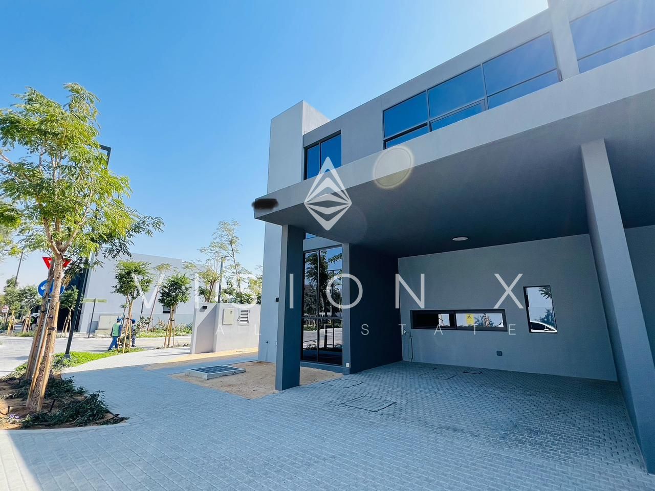 Fully Upgraded | Closed Kitchen | Bright Interiors