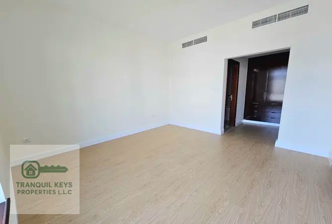 Upgraded 2BR | Chiller Free | Mid Floor Gem in Arno – The Views