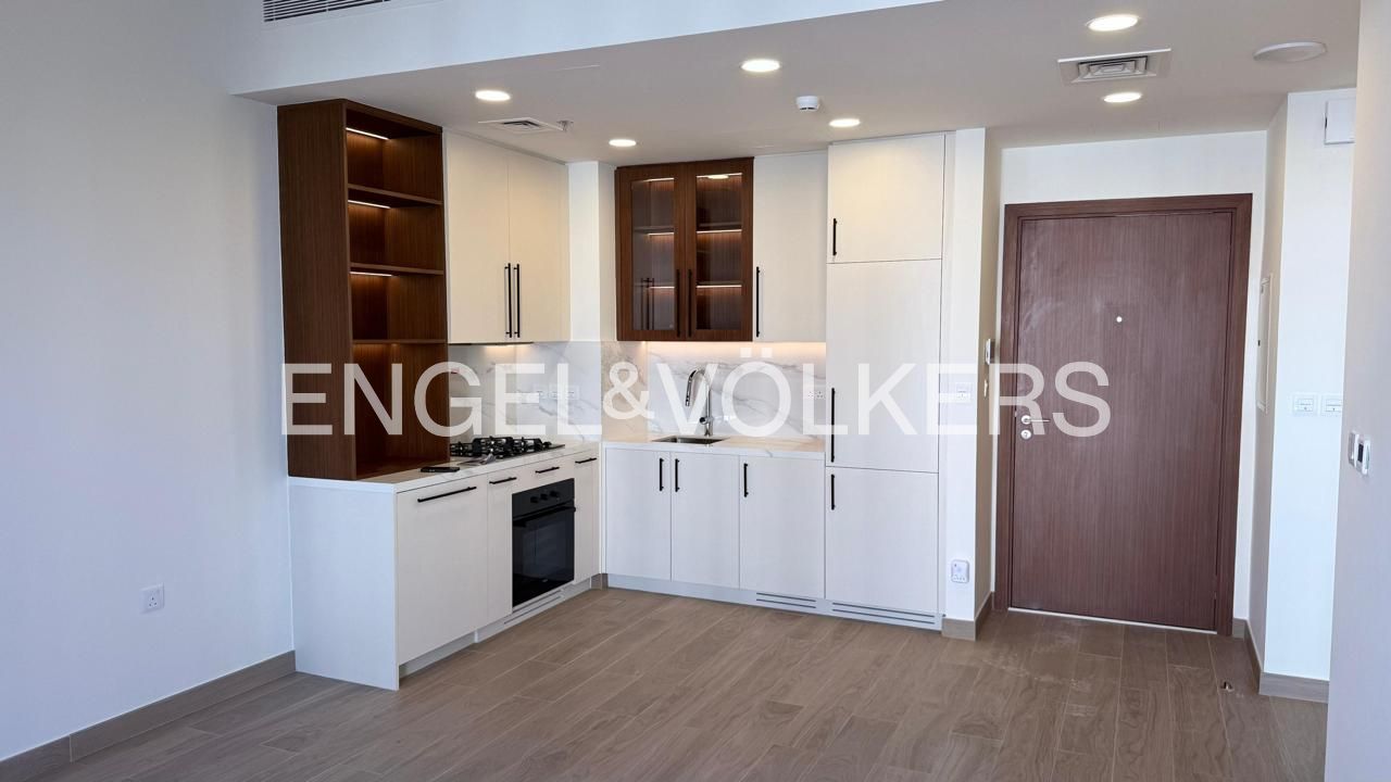 Unfurnished | Modern | First Time Occupant