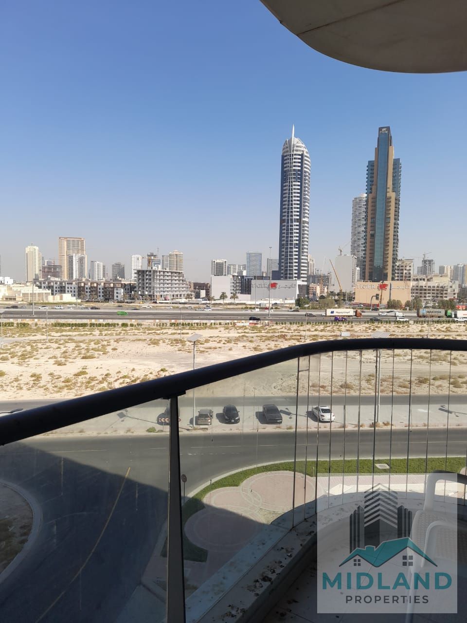 1BR Apartment | Ice Hockey Tower | Multiple City Views | Balcony Access