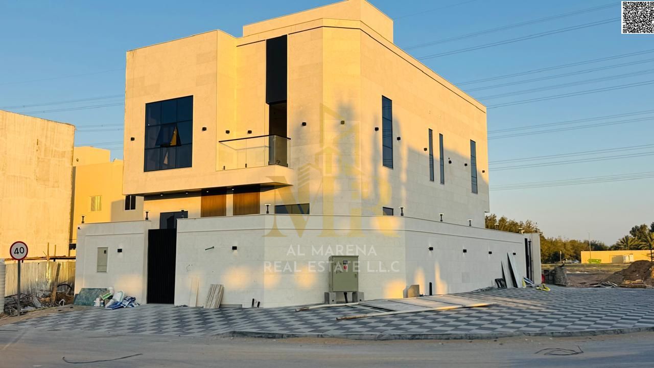 Villa for sale in Al-Haliyo 2 | Corner villa with two floors and a roof terrace | 5 master bedrooms | Built-up area 3200 sq ft | Price includes regist