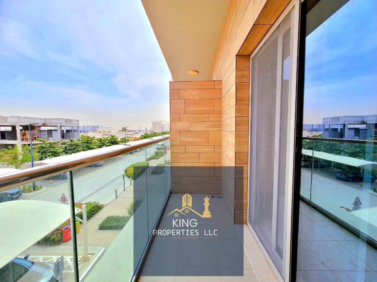 Specious 1 Bedroom || Ready To Move || Ideal Location || 15 days Free