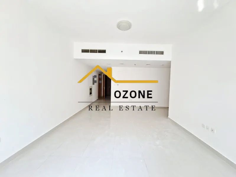 6 CHEQUES PAYMENT ~ 15 DAYS FREE ~ MASTER ROOM ~ COVERED PARKING
