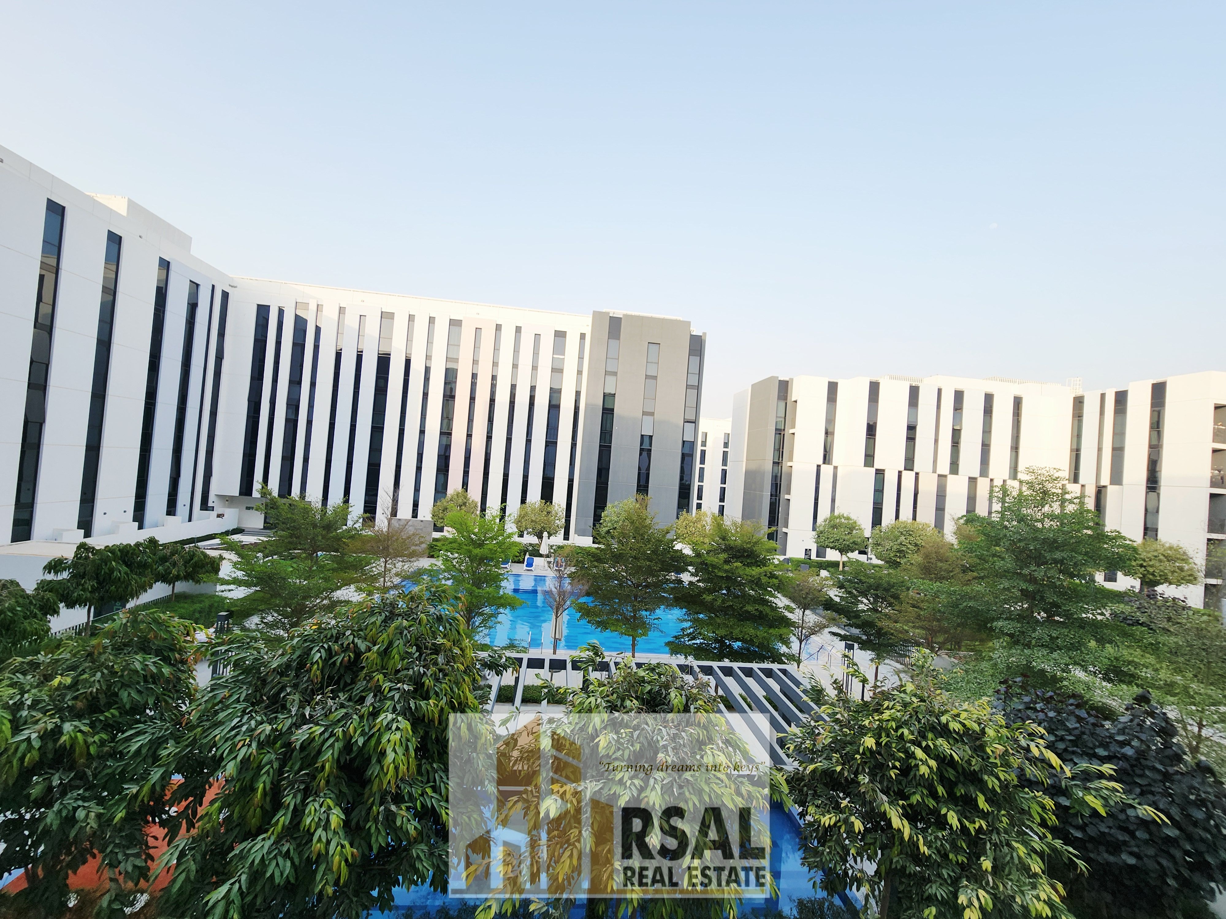 Fully Furnished Luxuriant Studio | Pool View | Aljada