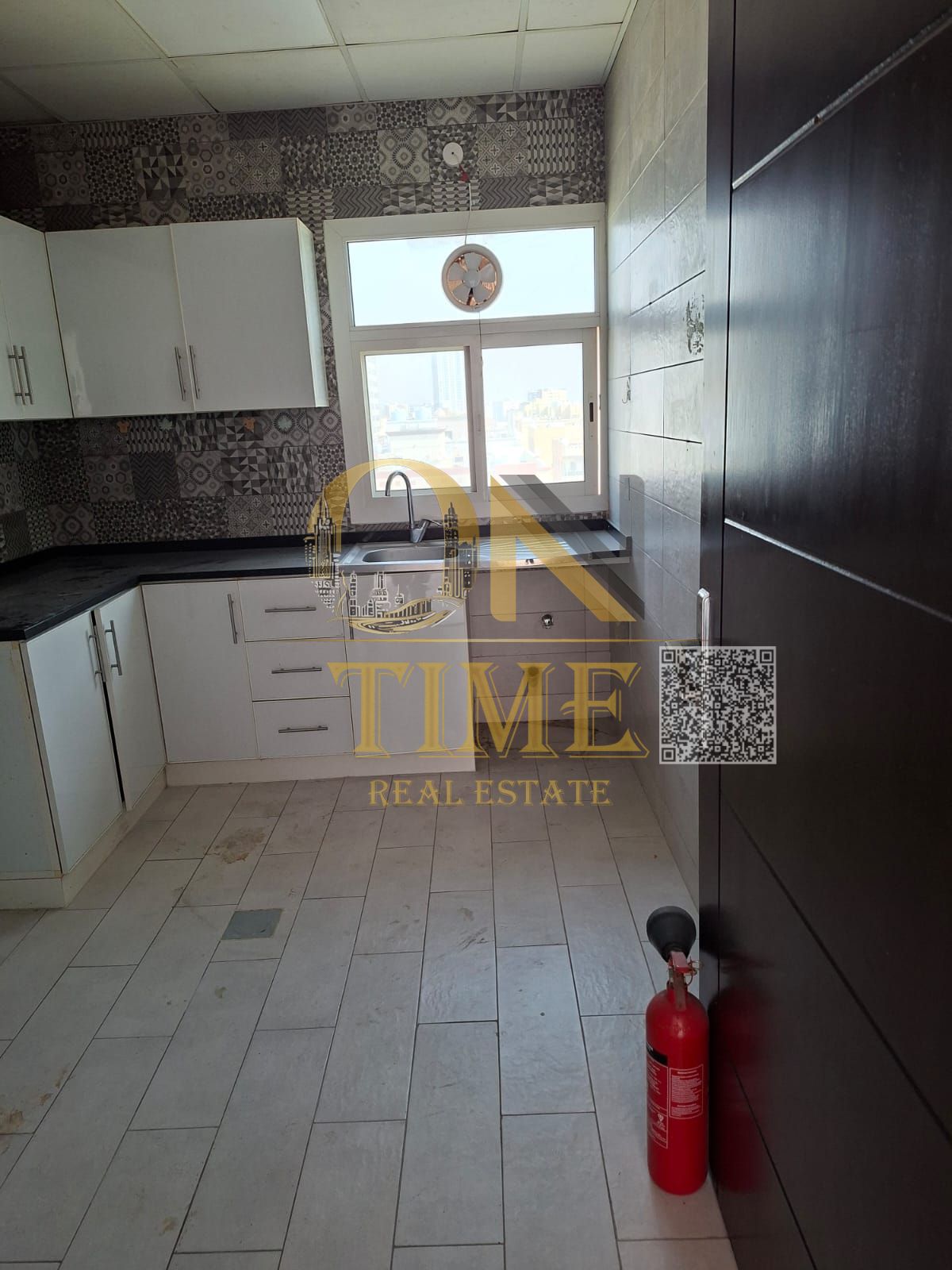 A strategic location very close to Al-Aqsa School and all daily services and main roads, facilitating movement within and outside the emirate/Practica