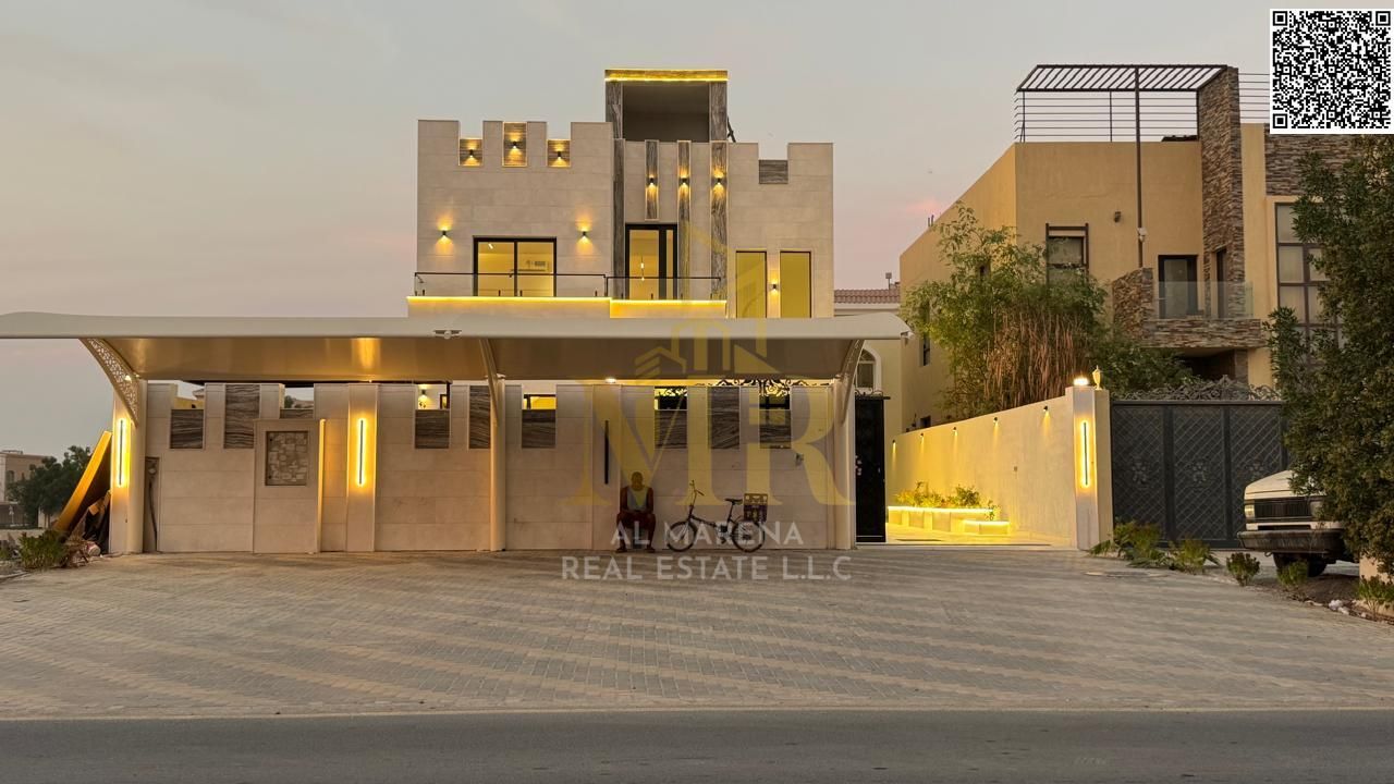 Prime Villa for Sale in Al Mowaihat 1 On Main Road | 5 Master Bedrooms | Modern Kitchen | Spacious Yard with Seating