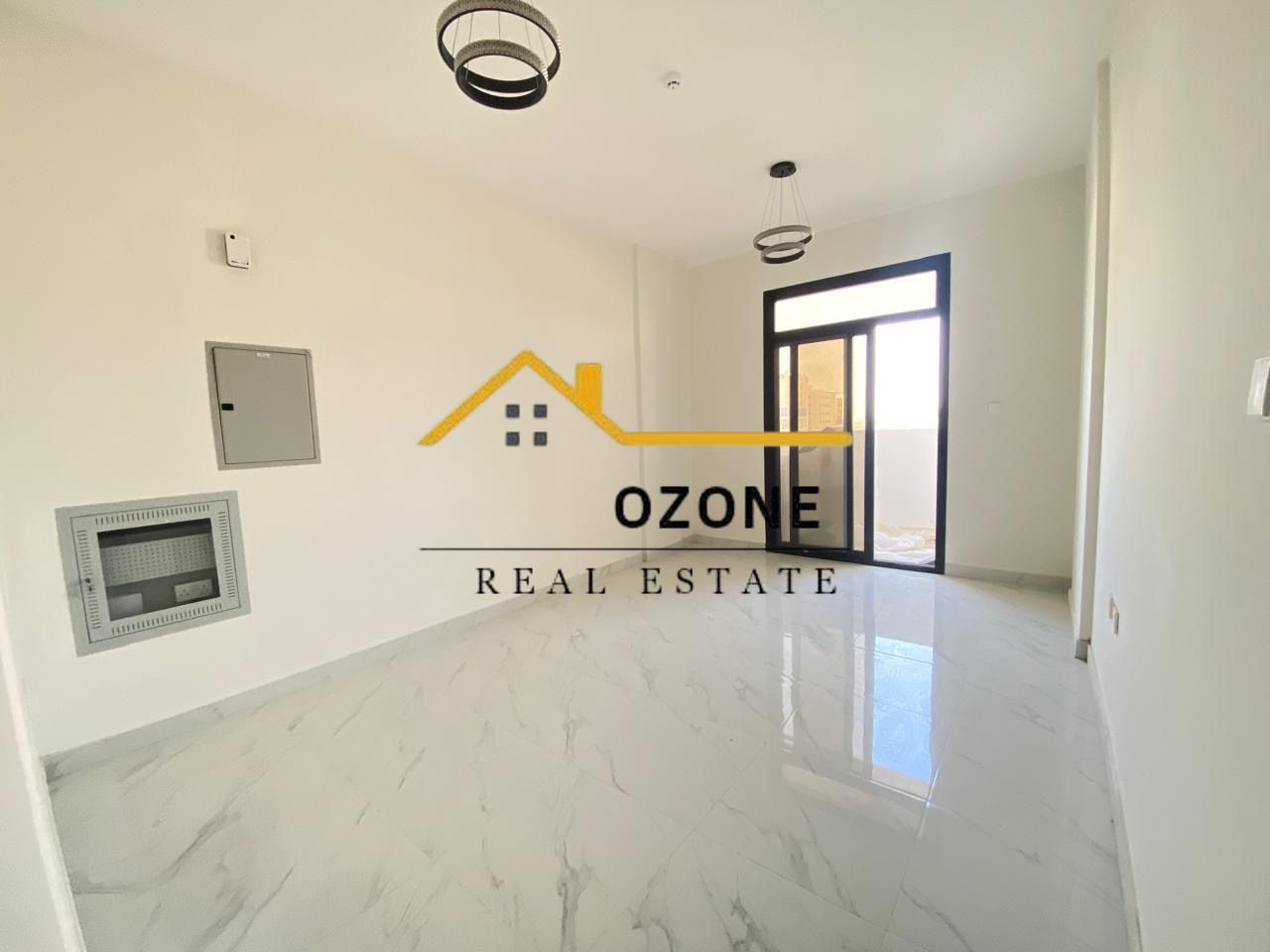 Wow brand new building / one bhk 2bath good location/ easy exit to dubai/from sharja
