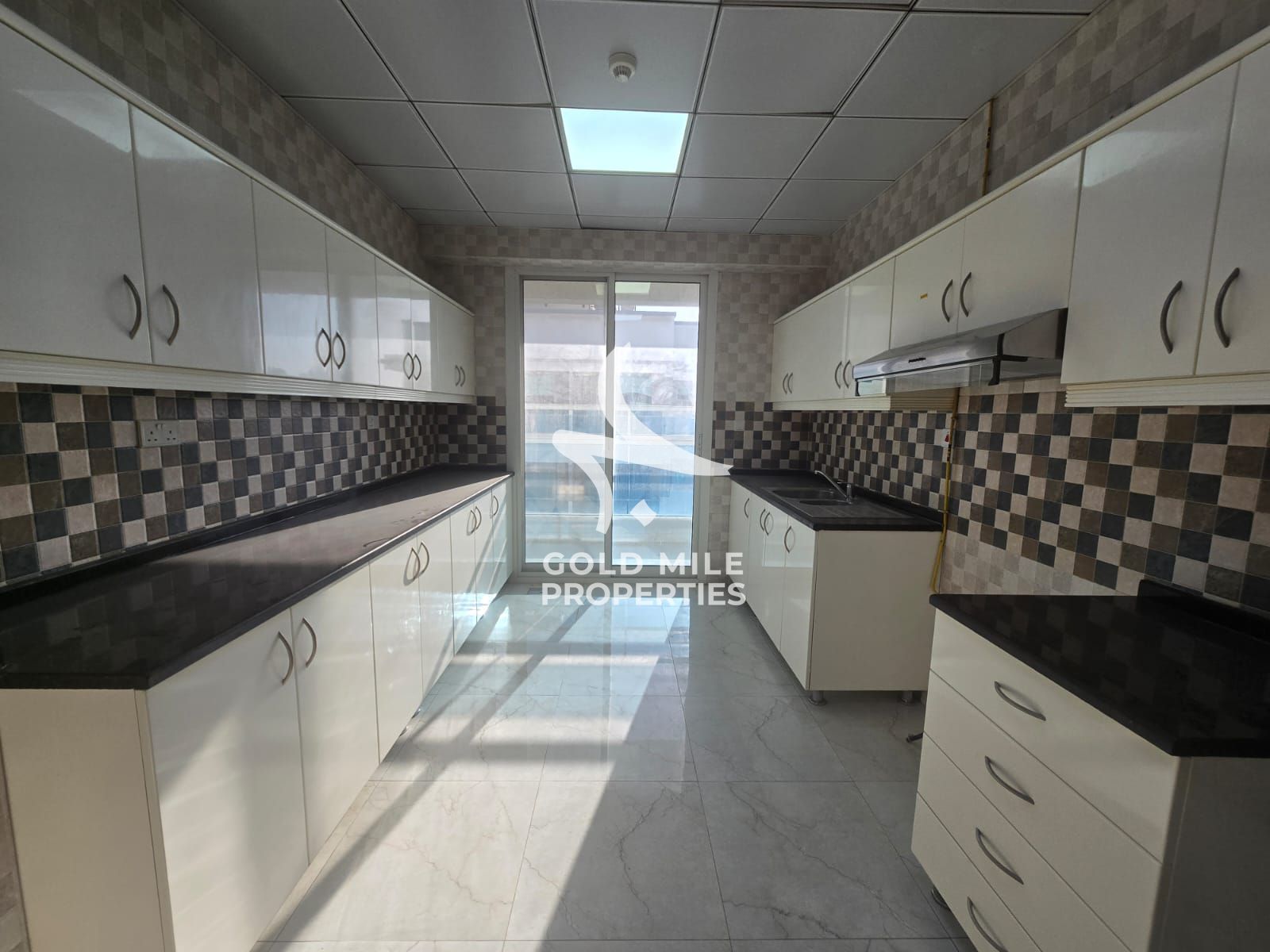 Premium 3BHK | Big Floor Plan | No Cooling Charges | Family Use