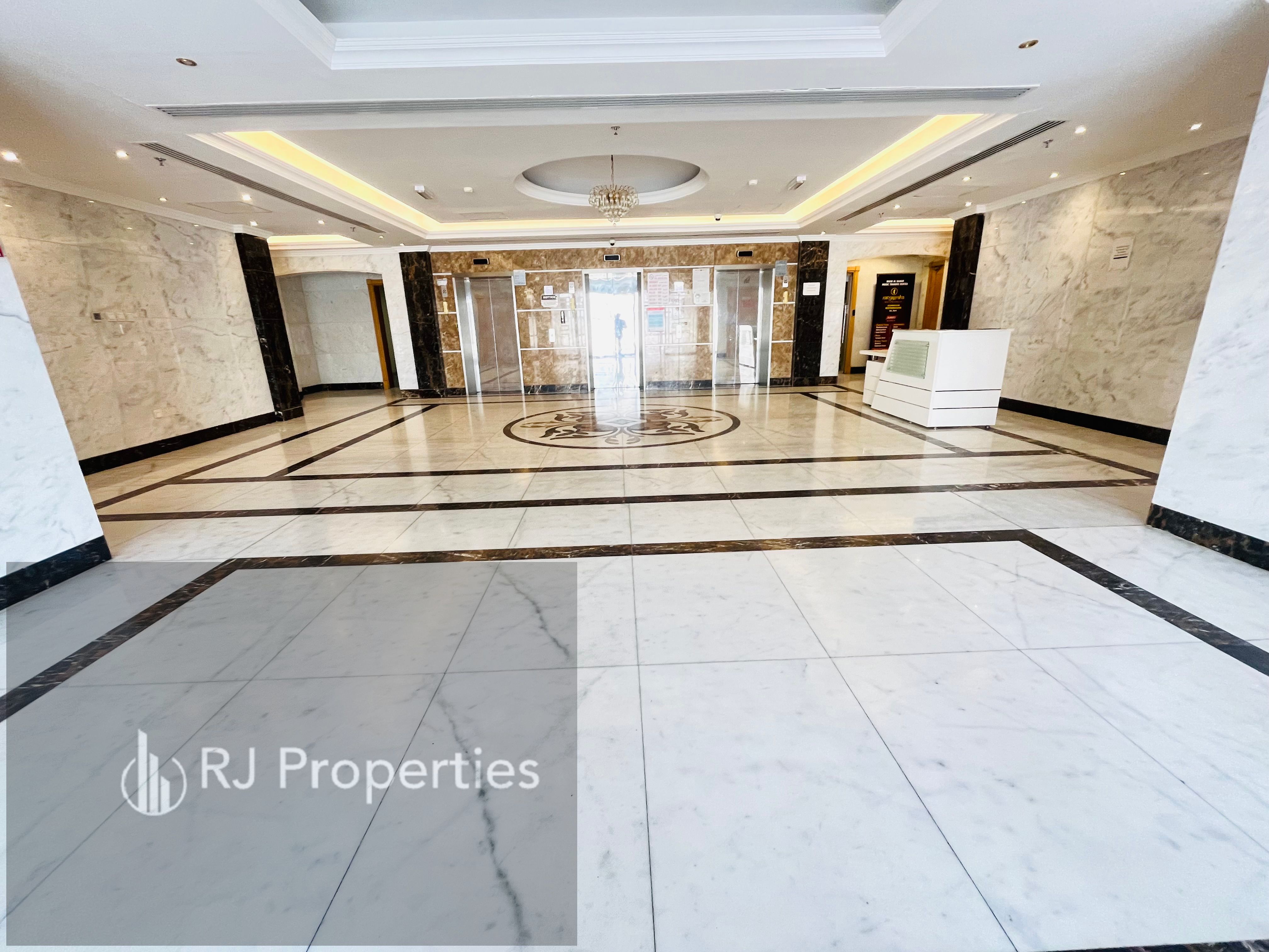 HUGE SIZE LUXURY 1BHK WITH BALCONY WARDROBE PARKING FREE LIKE BRAND NEW