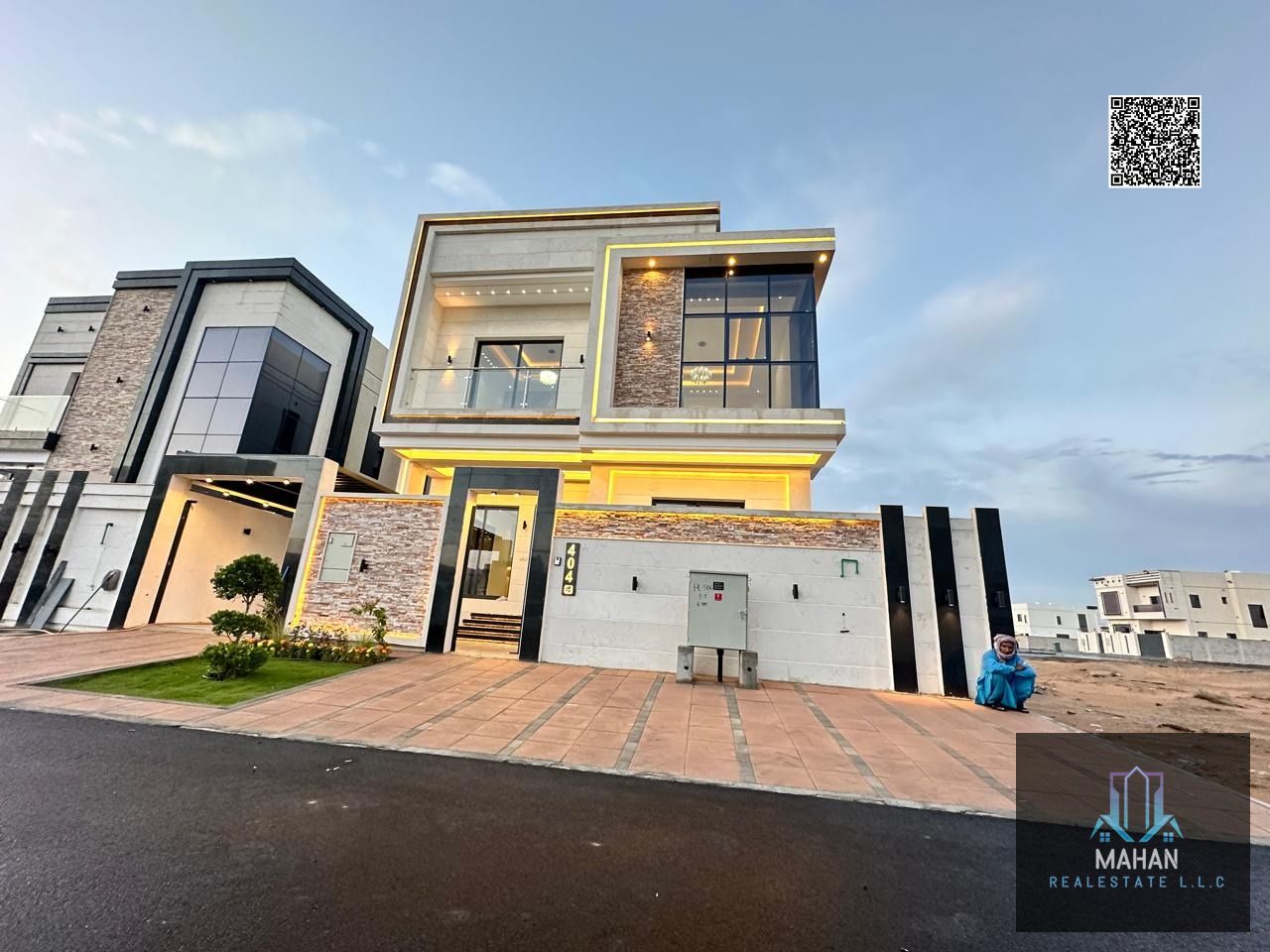 VIP villa for sale in Al Yasmin area – luxurious finishing and spacious areas Location: Al Yasmin area – upscale and quiet location close to all services and main exits.