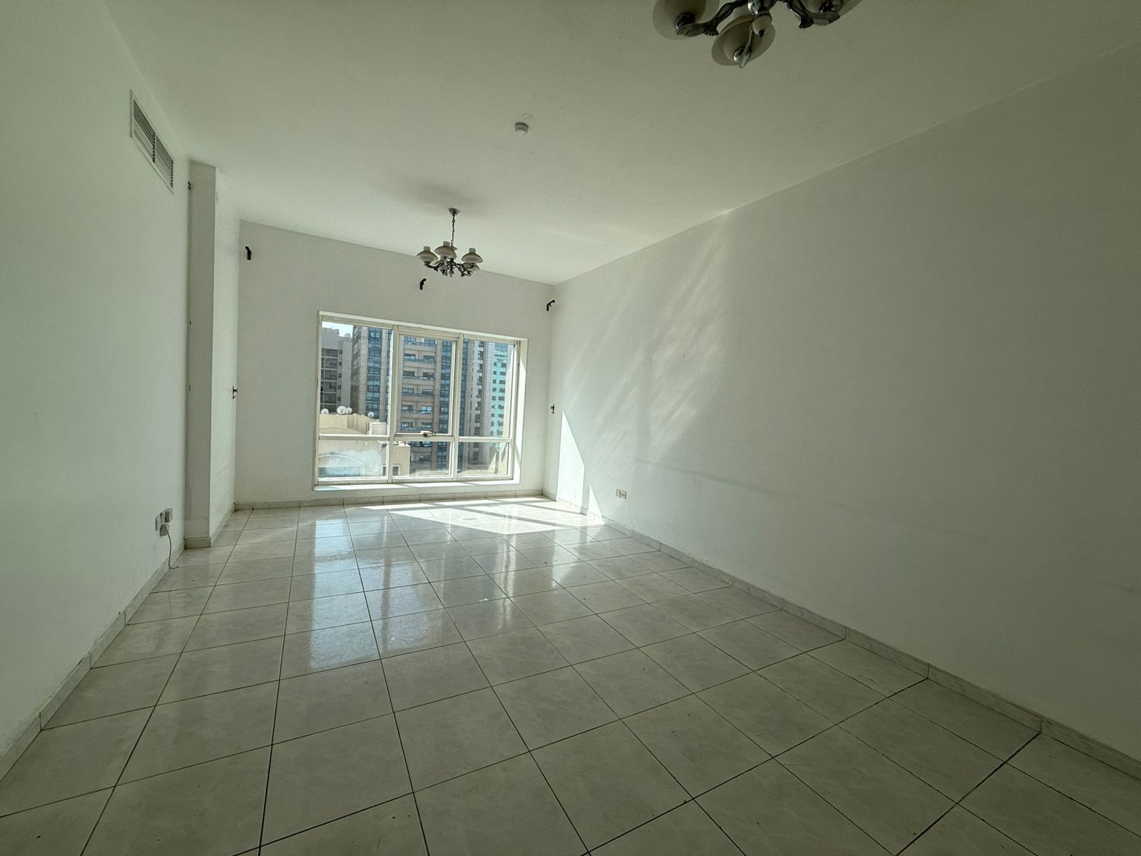 2 Bedroom Apartment for Rent – Al Majaz 1, Sharjah