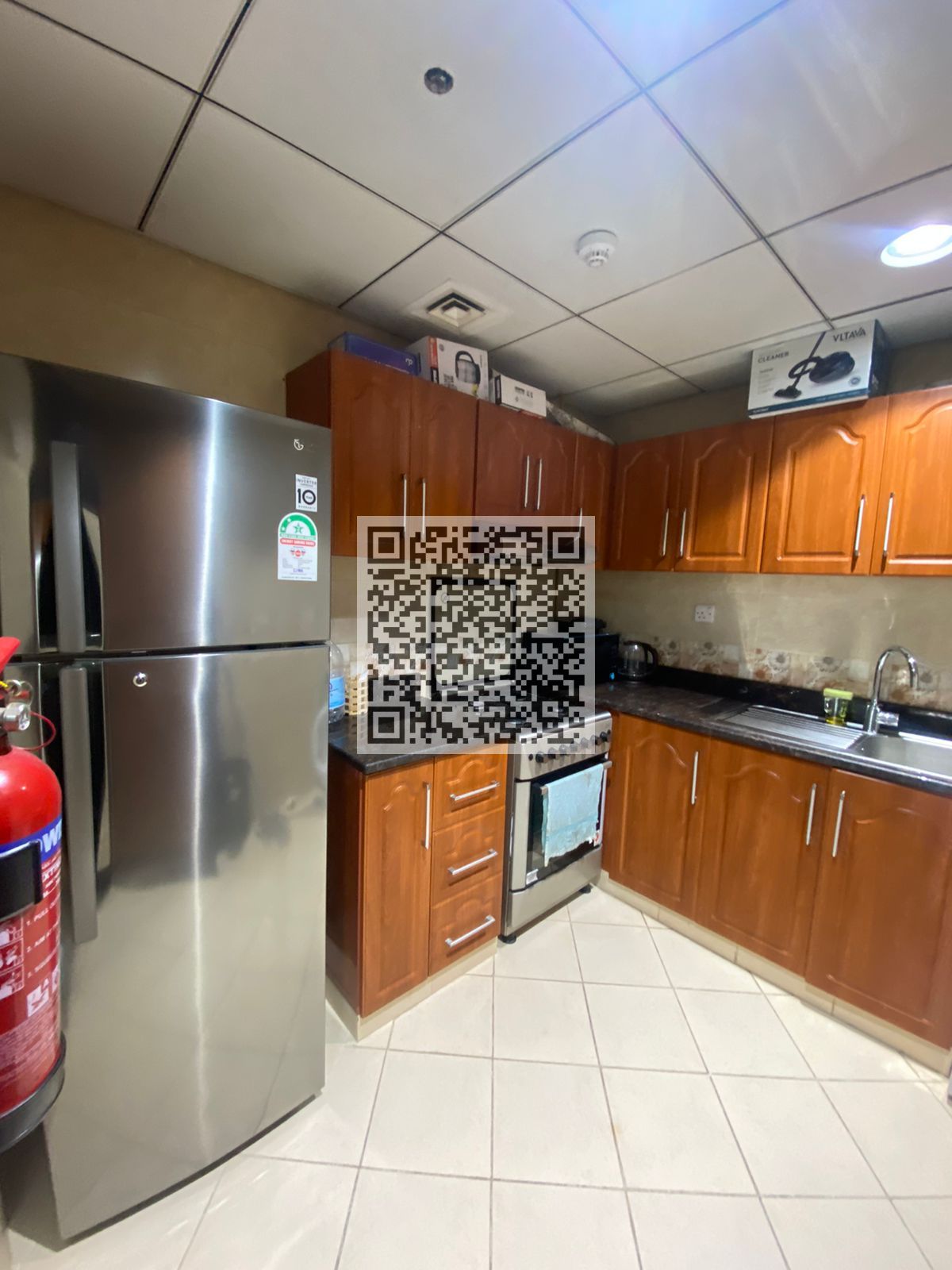 2 bedroom for rent 32000 in paradise lake tower