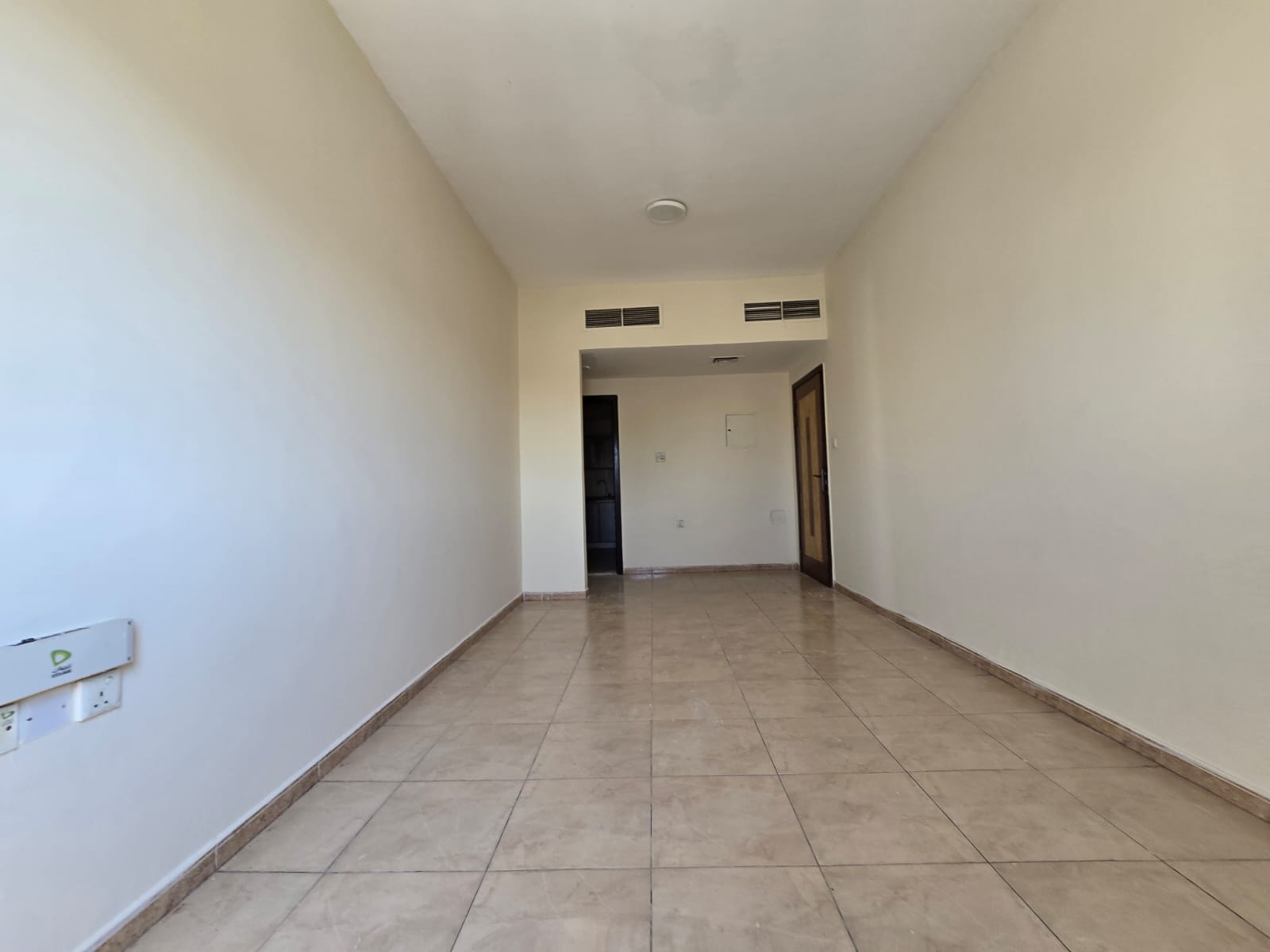 3-bedroom apartment with a living room for rent in Al Nuaimiya – spacious and strategically located near Dubai and Sharjah