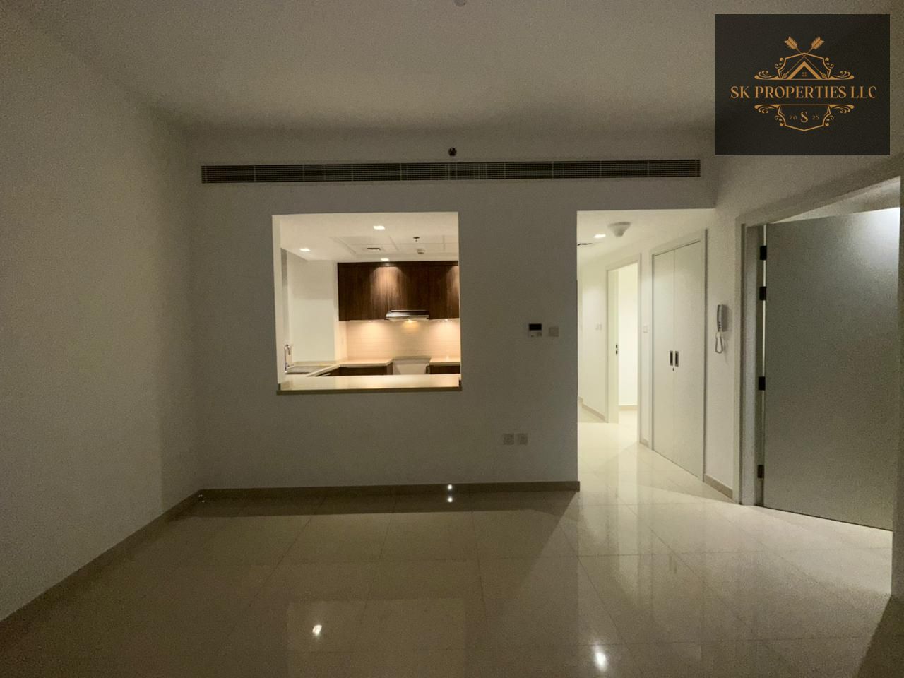 Ready to Move | Spacious Apartment | Closed Kitchen