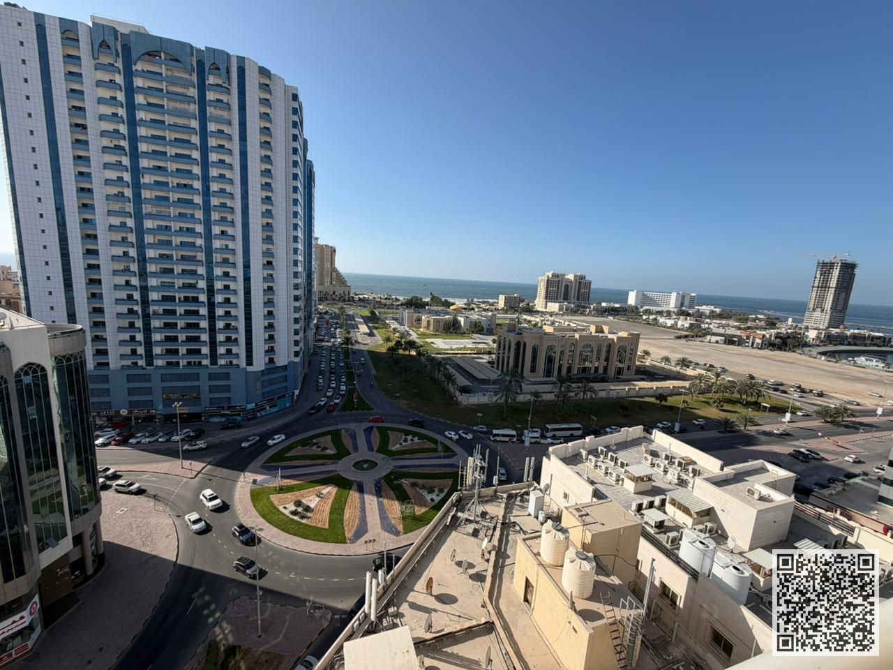 Luxury apartment for monthly rent, one bedroom and a hall with an open view, fully furnished with elegant furniture and a fully equipped kitchen