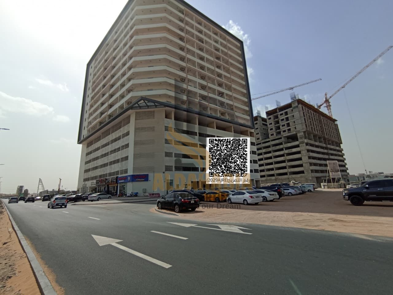 An excellent investment opportunity in a prime corner plot in Al Amra, suitable for residential or commercial projects. The plot allows flexibility in
