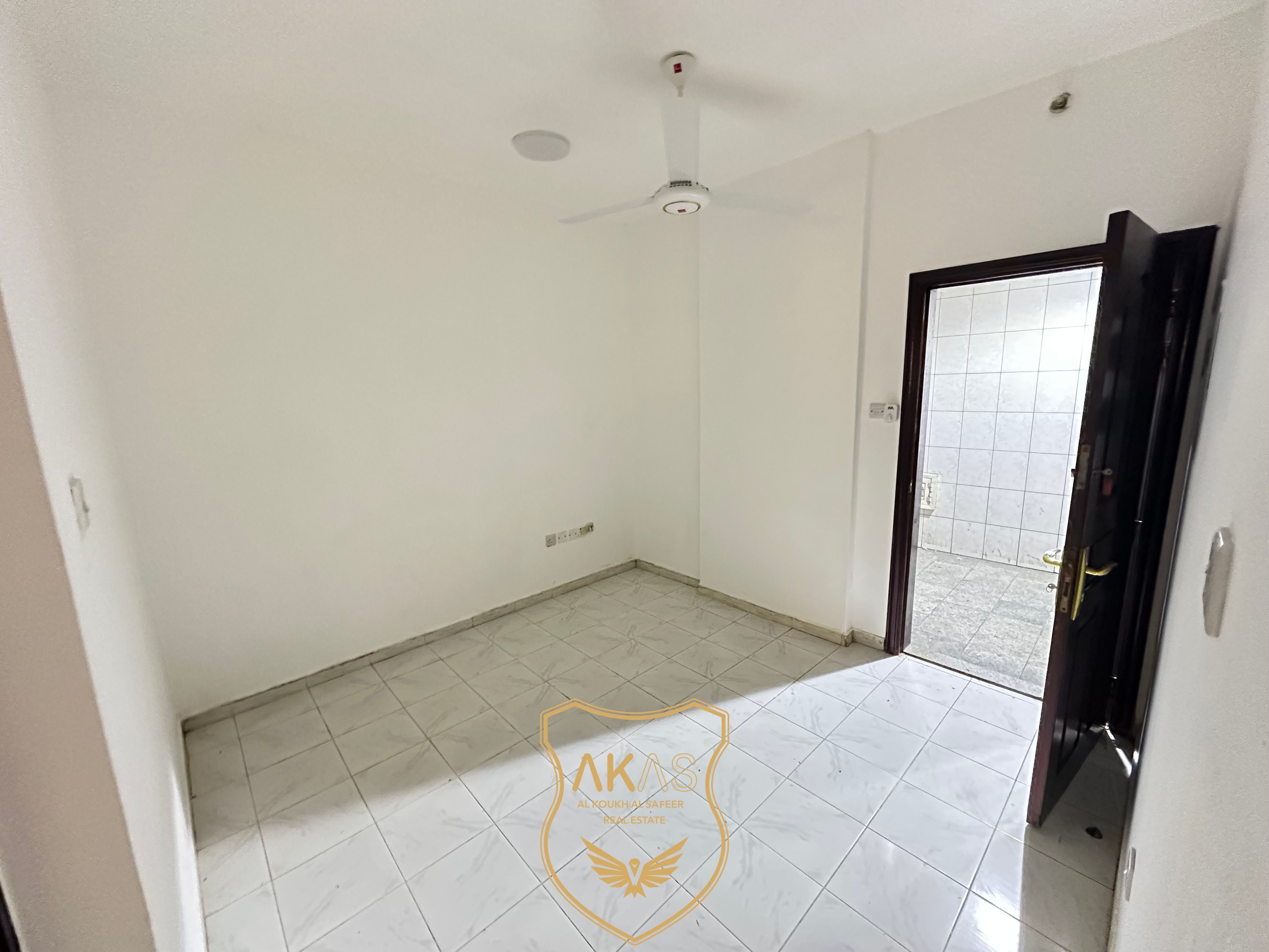 Cheapest 1BHK for Bachelors | Prime Location | Near Mosque & Shopping