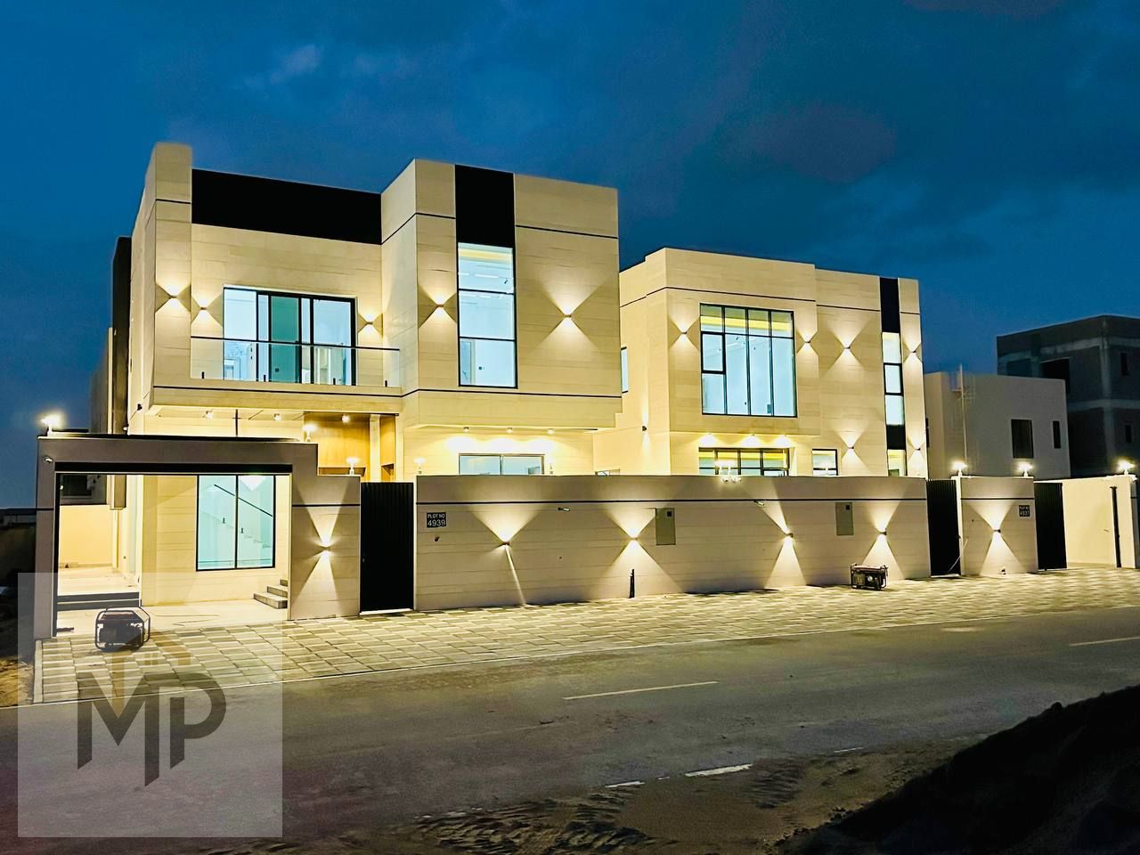 Ready-to-move-in family villa in Al Helio 2 – Practical design and spacious living areas at a price including registration fees.
