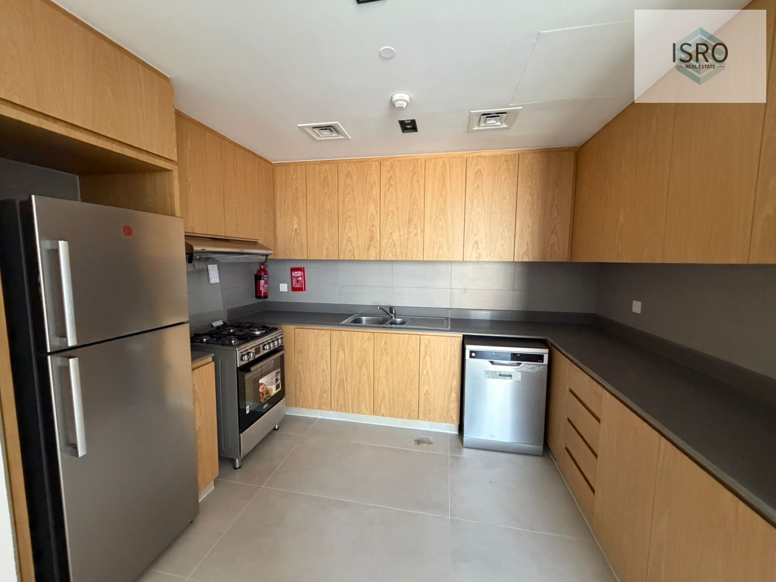 3-BHK with All master room || kitchen Appliances || Balcony