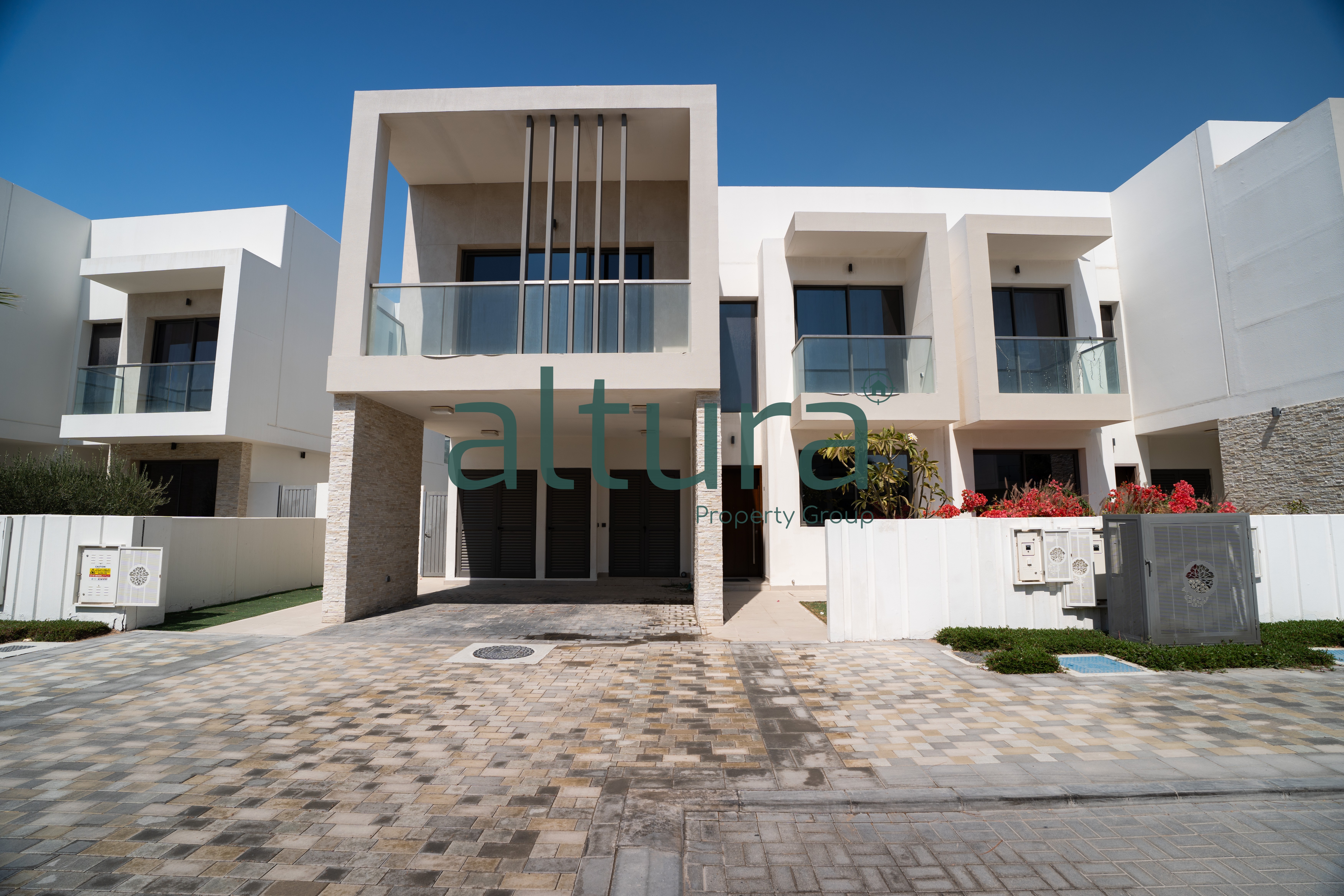Family 3BR+Maid | Double Row Privacy | Vacant