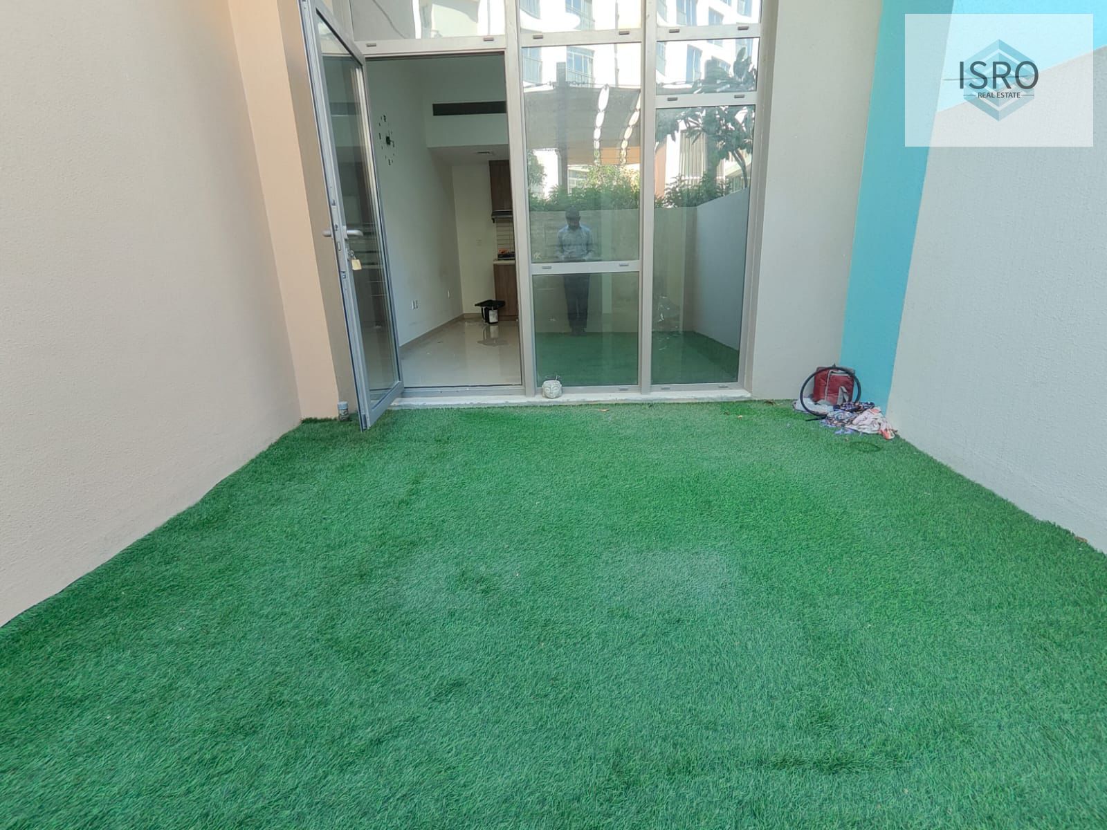 Ready-studio-grern garden-poll gym parking