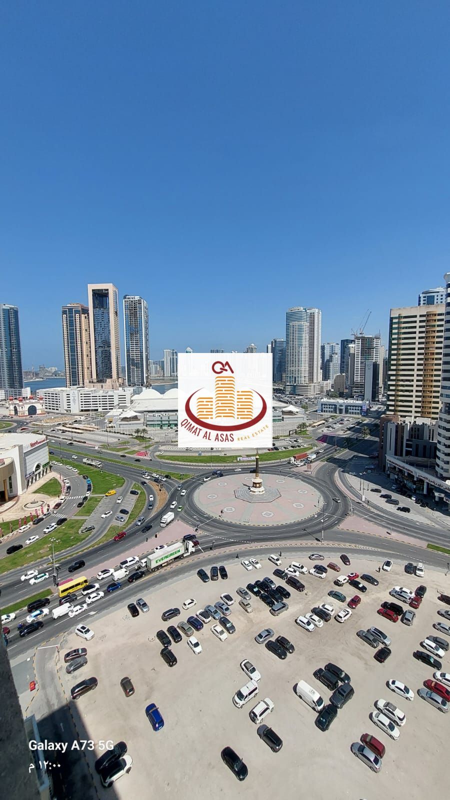 3bhk for rent in al tauwen area with parking and master room