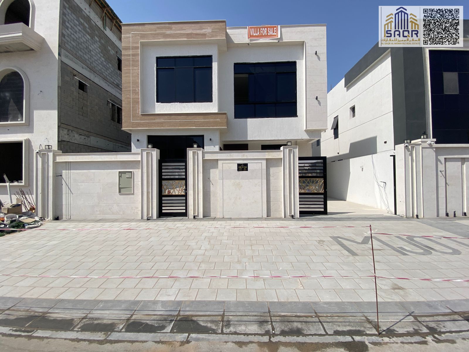 A unique opportunity to own a villa with a modern design and high-quality finishes. Registration and ownership fees included.