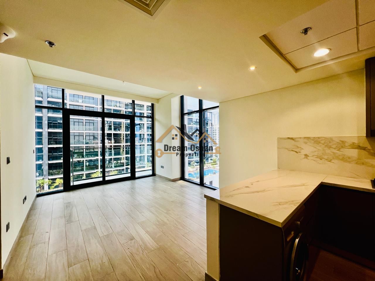 Rare Layout - Panoramic & Pool View - High Floor
