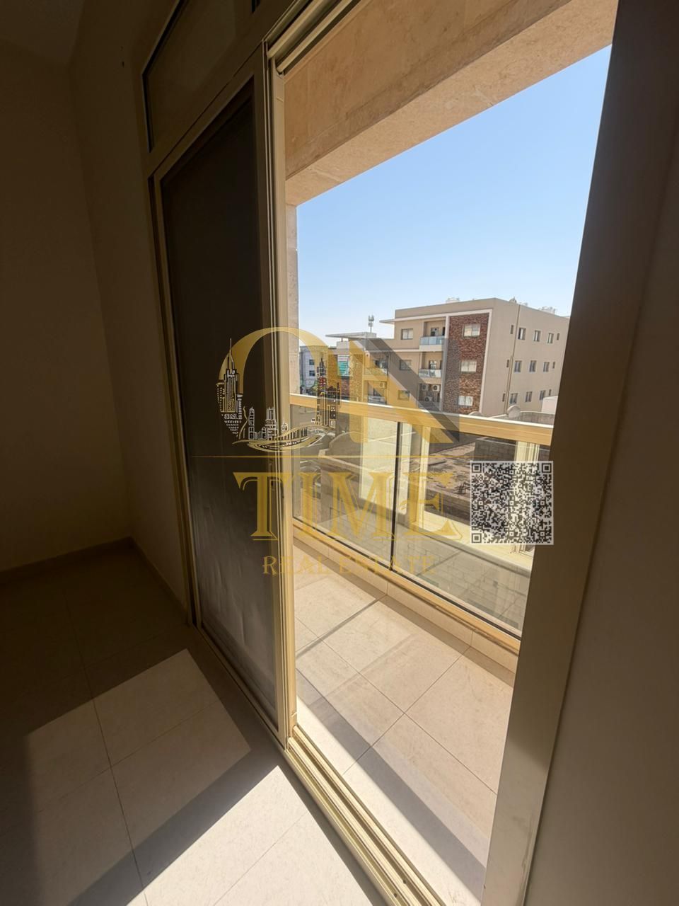 Large space / Built-in wardrobes / Excellent location