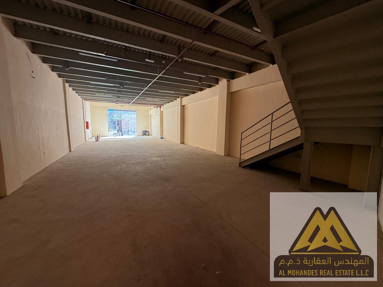Commercial Mezzanine Warehouse for Rent in Al Jurf Industrial Ajman 3,822 Sq Ft Prime Location AED 210,000