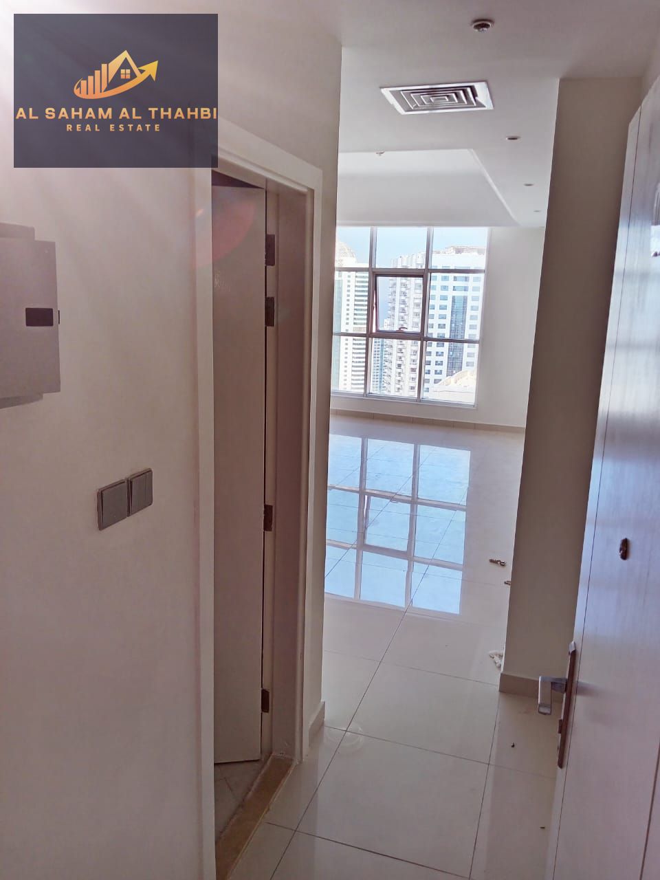 One-bedroom apartment for rent in Al Qasba with air conditioning, gym, swimming pool, and free parking.