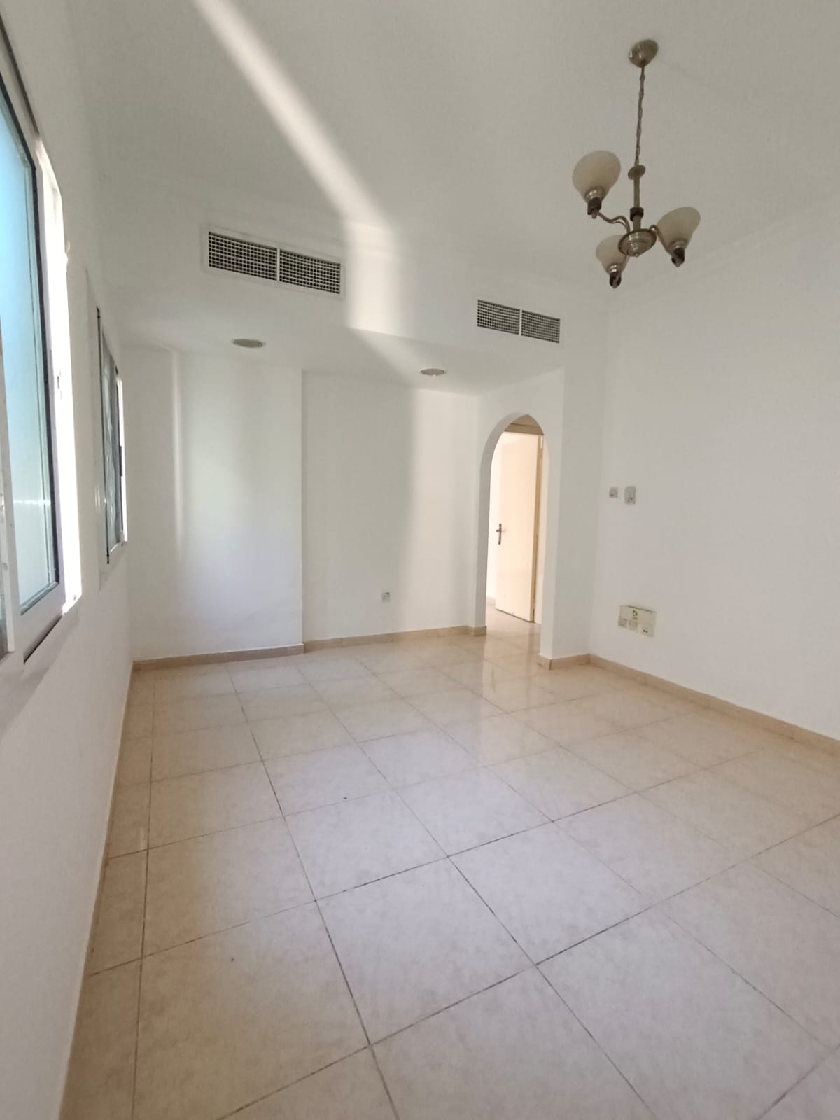 For rent in Al Qasimia, Al Mata Station, Sharjah: a one-bedroom apartment with a living room in a prime location suitable for families and employees s