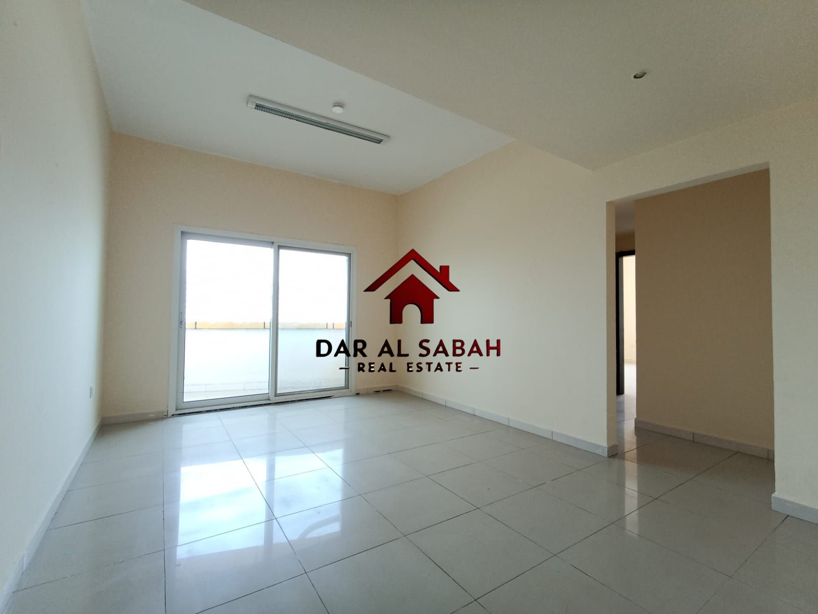 PRIME LOCATION 1BHK WITH BALCONY 1MONTH FREE FAMILY BUILDING FRONT OF NAHDA PARK