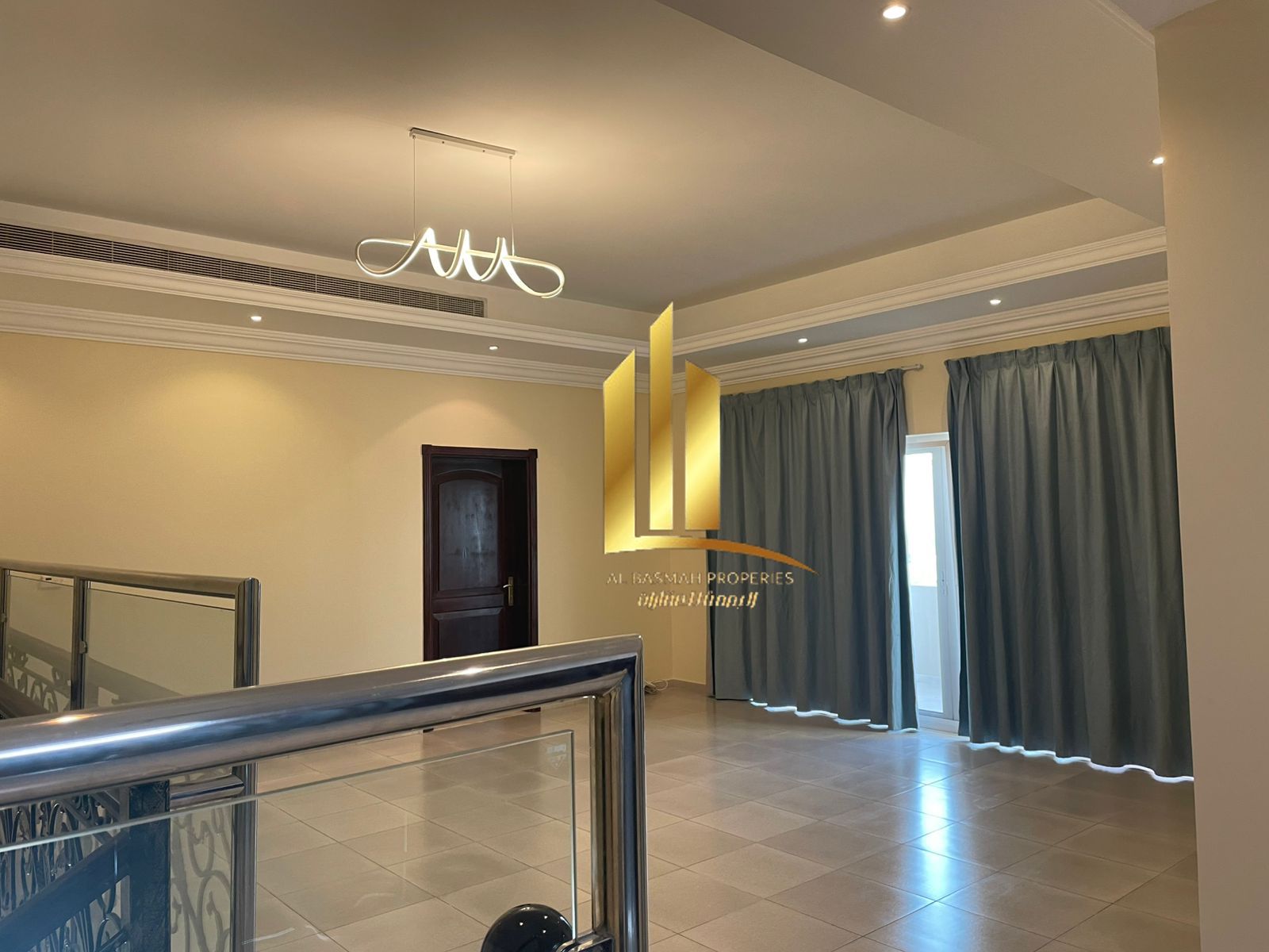 Luxury Corner villa in Al Falaj, Al Raqa Suburb, Sharjah For Rent