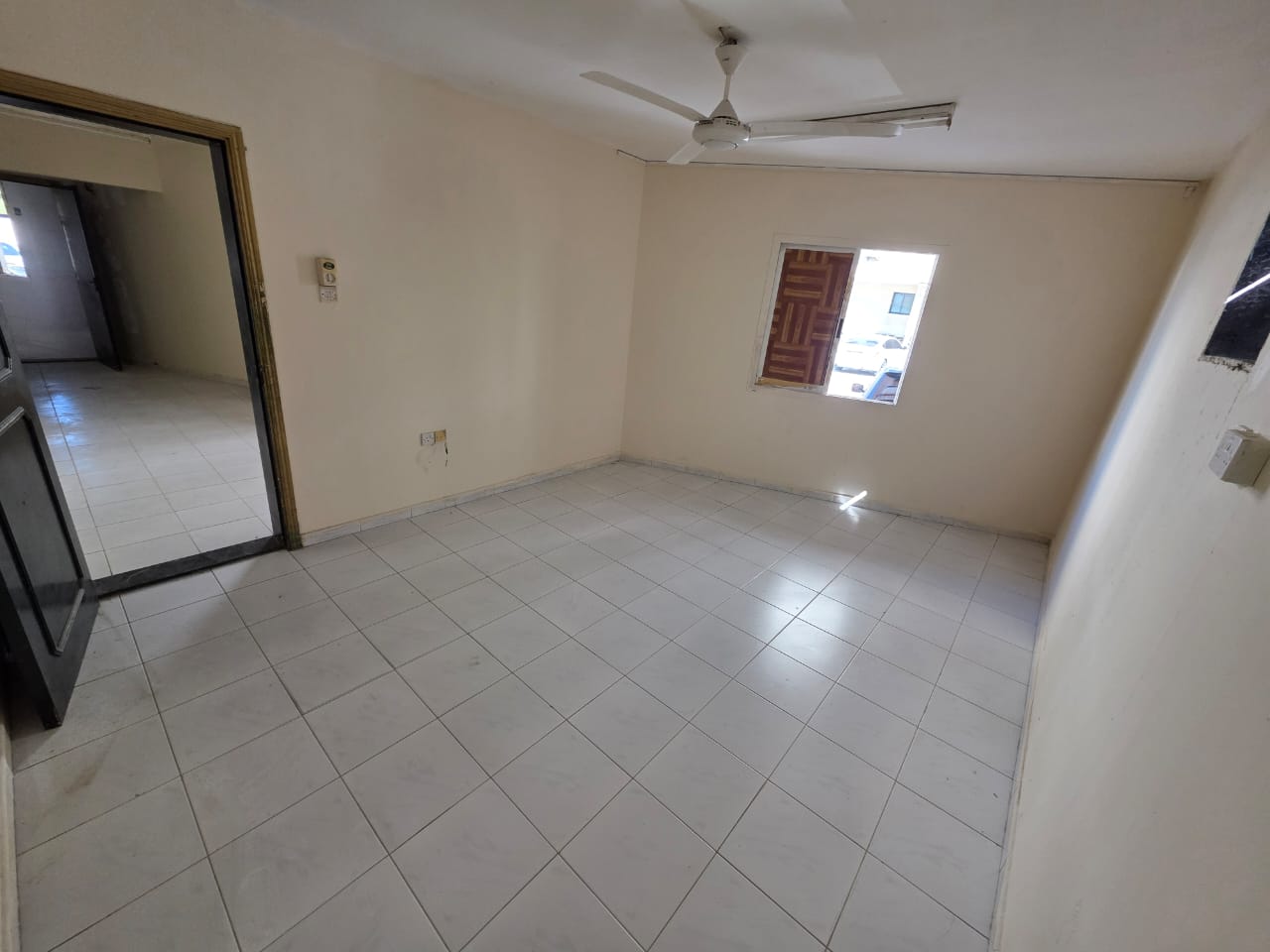 One bedroom and living room apartment for annual rent in a very prime location in Ajman,