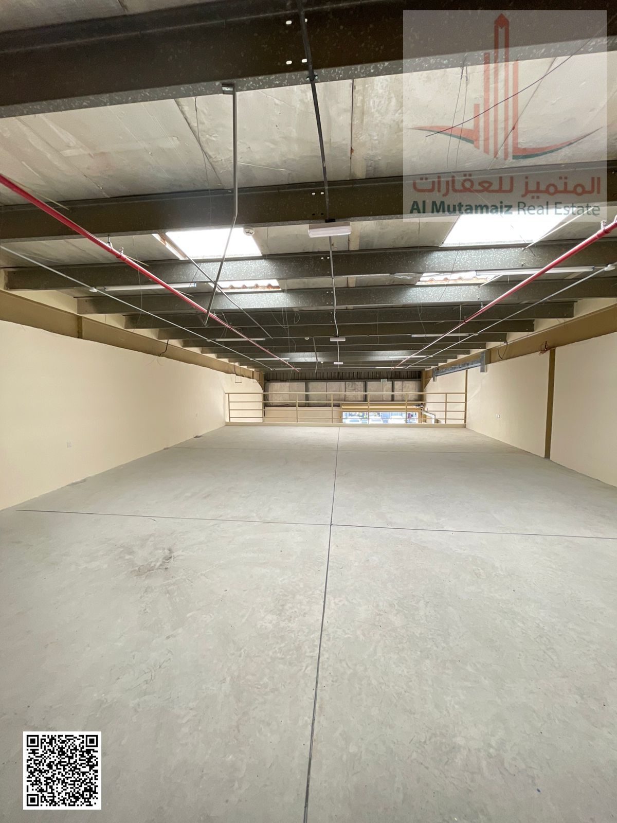 Annual rent in Ajman: Warehouse in Al Jurf Industrial Area 1, 3000 sq ft, mezzanine + bathroom, 50 kW electricity, free parking. Rent: 160,000