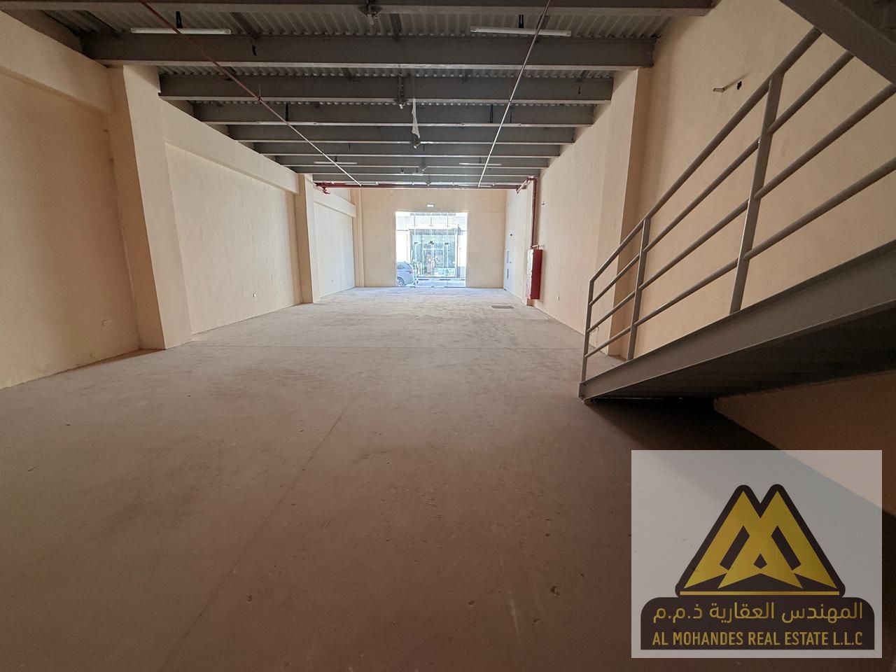 Mezzanine Warehouse for Annual Rent – Al Jurf Industrial, Ajman