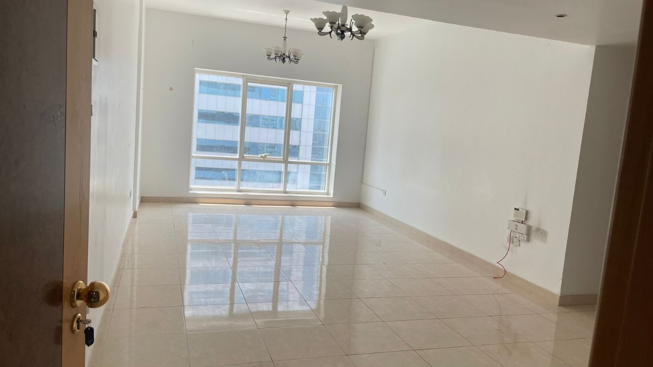 Open sea view, built-in wardrobes|, free central air conditioning, family-friendly tower near Dubai exit, on Corniche Street