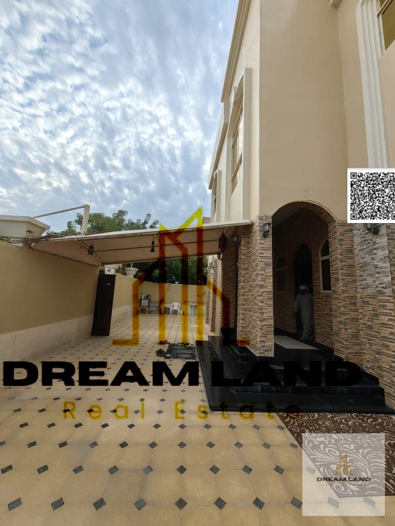 Including water, elc and AC, Amazing villa at the corner of 2 streets, consists of 7 master bedrooms with built in wardrobes, now for sale