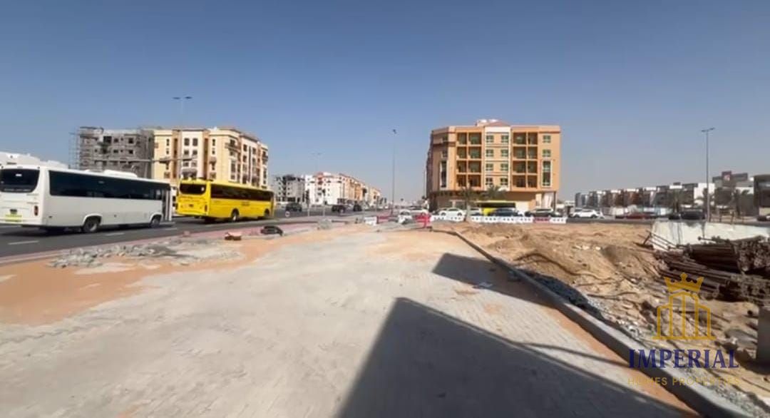 Residential/commercial land on the main street in Al-Tala 2, opposite Al-Muwayhat.