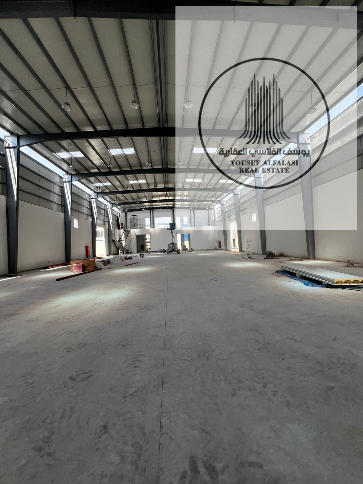 Spacious Warehouse 25,800 sqft with 195KW Power