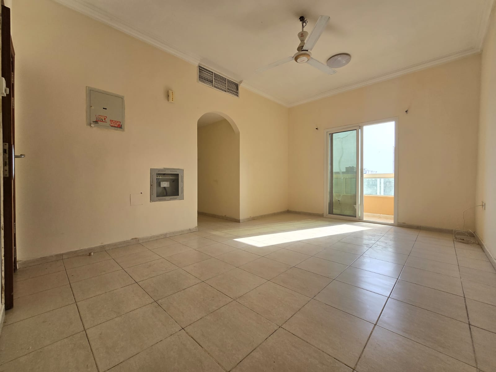 One-bedroom apartment for annual rent in Al Muwaihat 2, Ajman